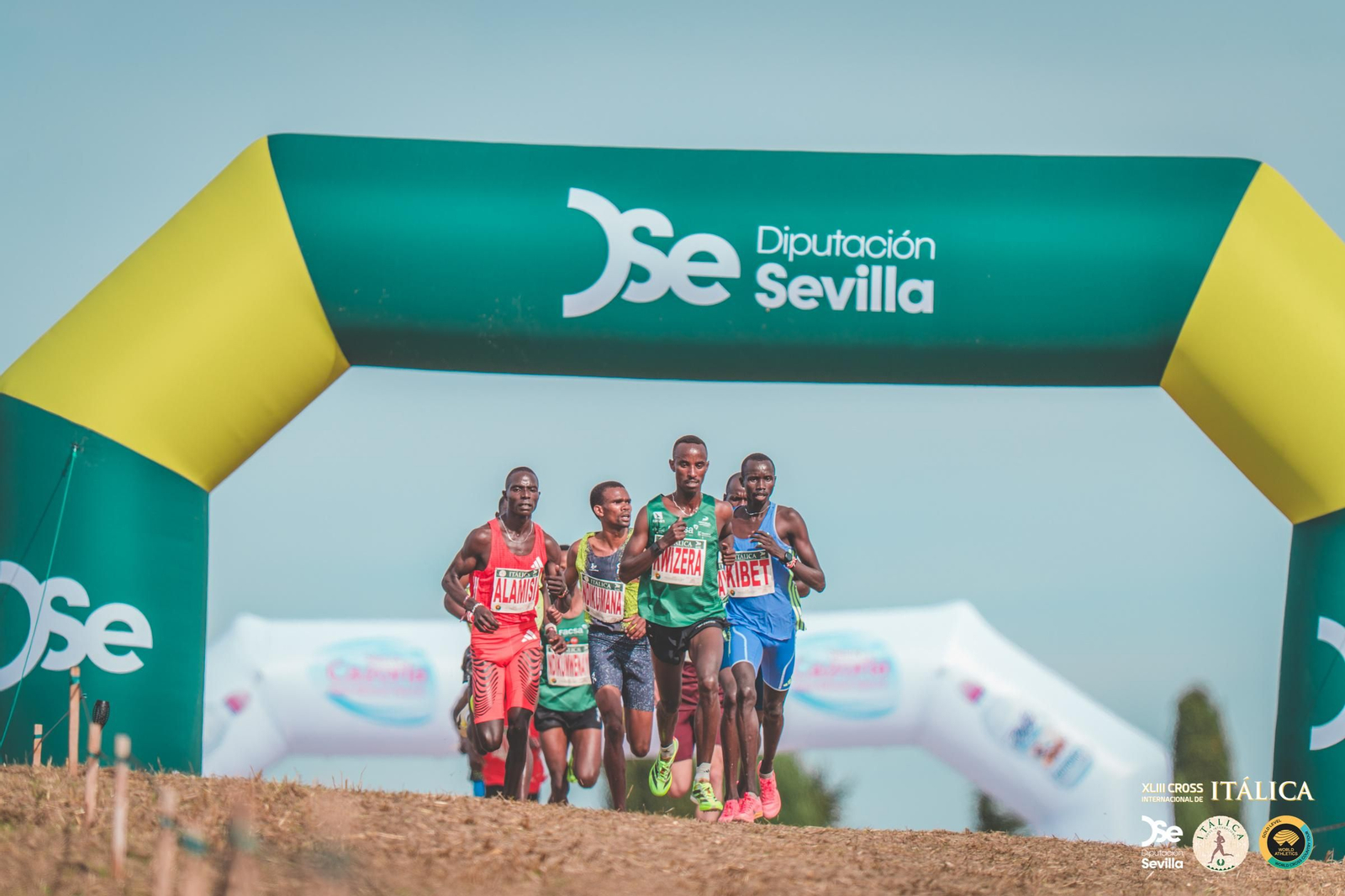 Búscate en las fotos del Cross de Itálica 2025 | 12