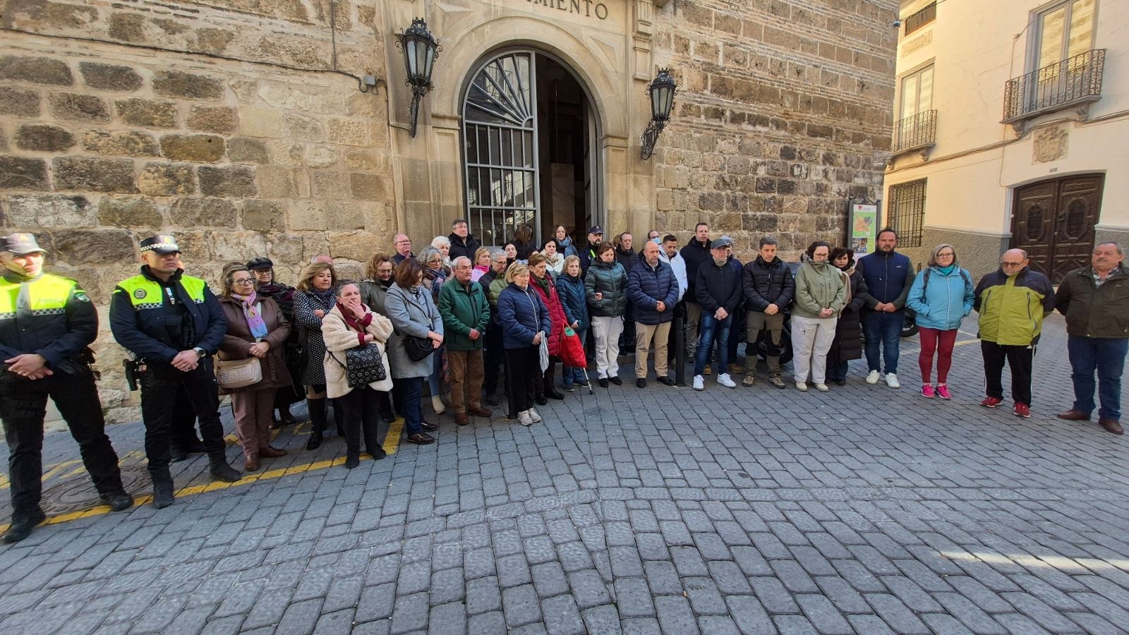 Minuto de silencio en Cazorla