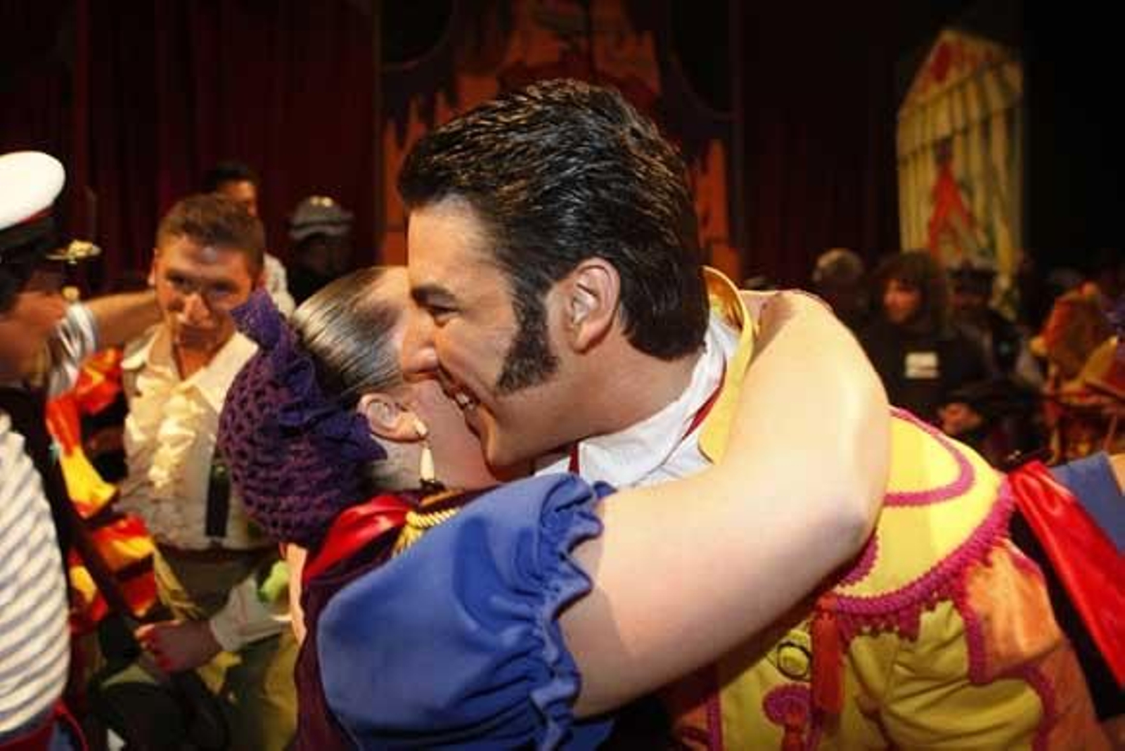 El coro 'El triángulo' (3º premio)

Foto: Julio Gonzalez-Jesus Marin-Lourdes de Vicente