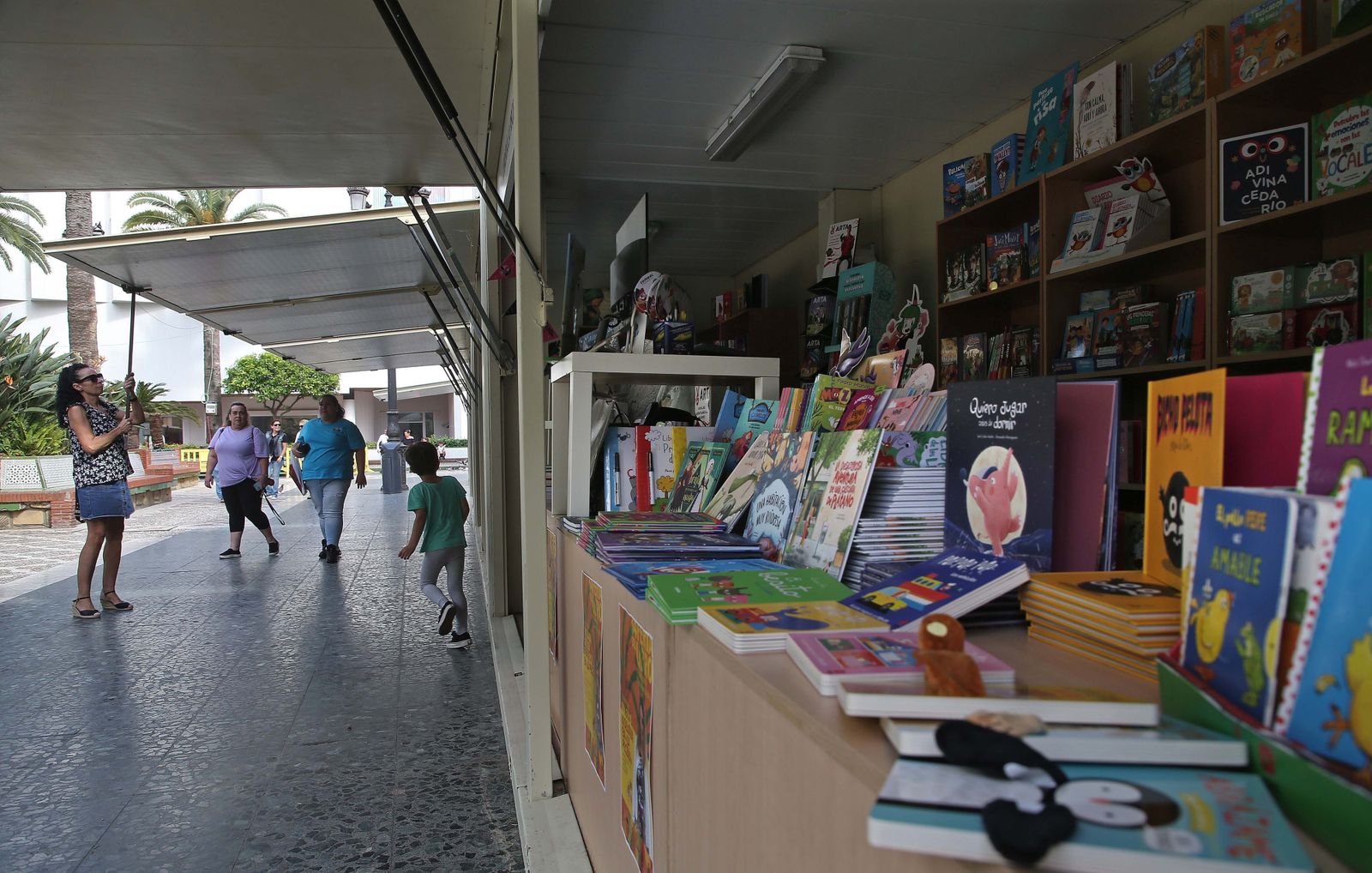 Fotos de la Feria del Libro de La Línea