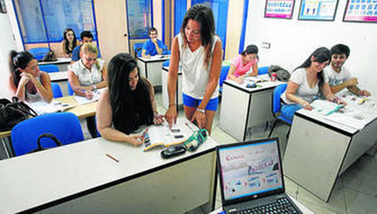 Las autoescuelas de la provincia pierden alumnos, sobre todo jóvenes, debido a la pérdida de poder adquisitivo.