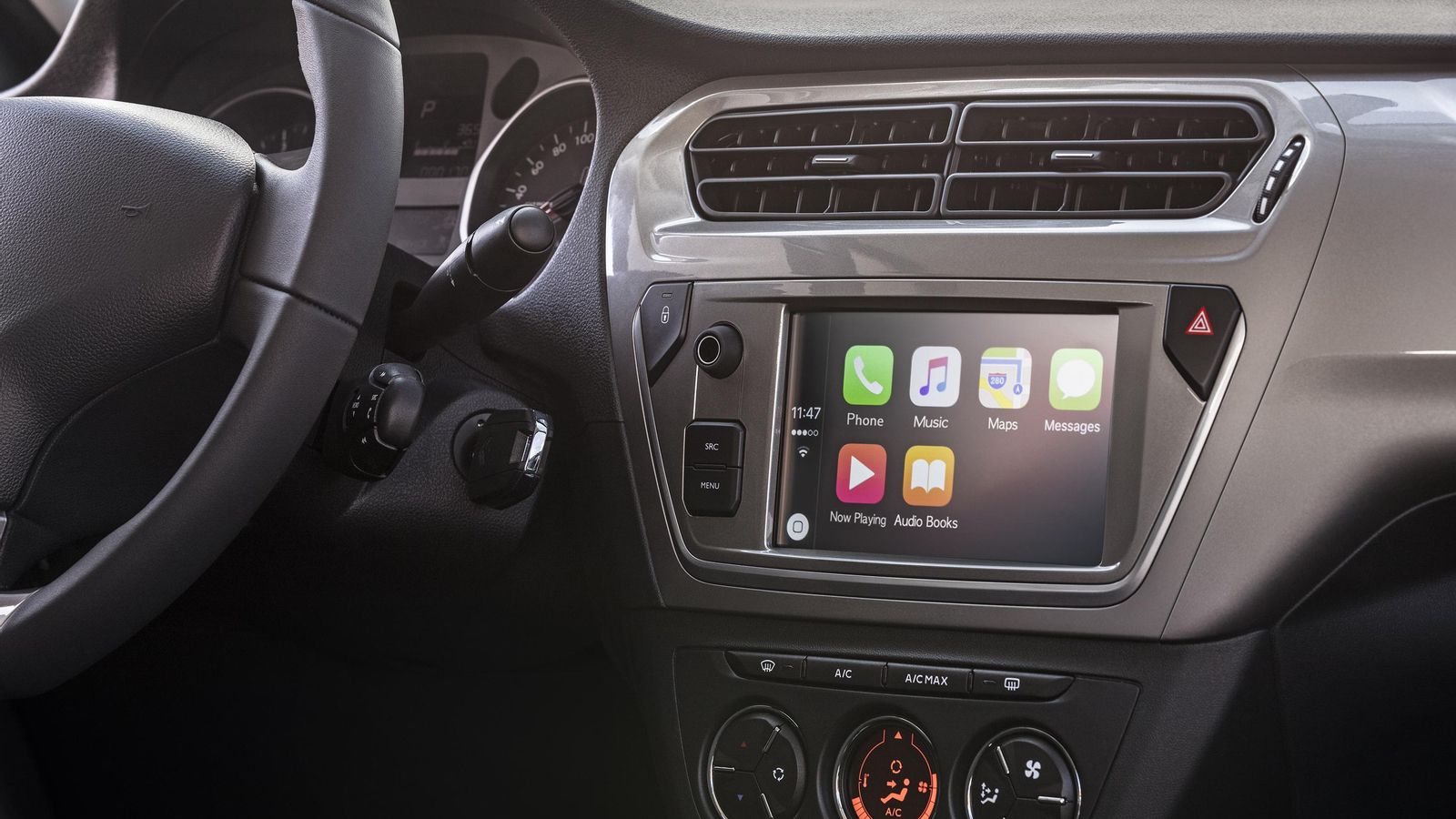 La versión más alta incorpora una pantalla táctil de siete pulgadas.