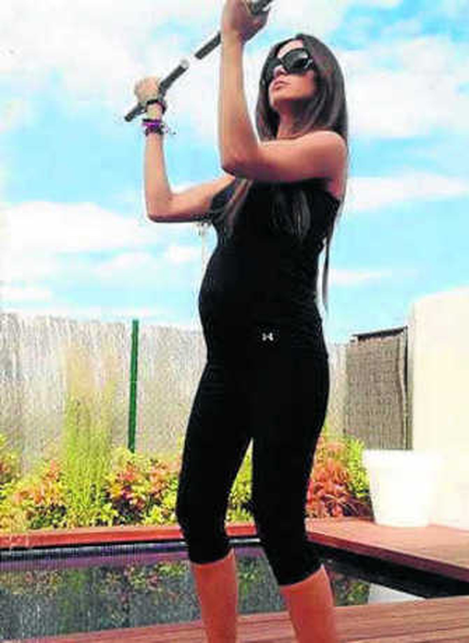 Romina Belluscio se pone en forma embarazada