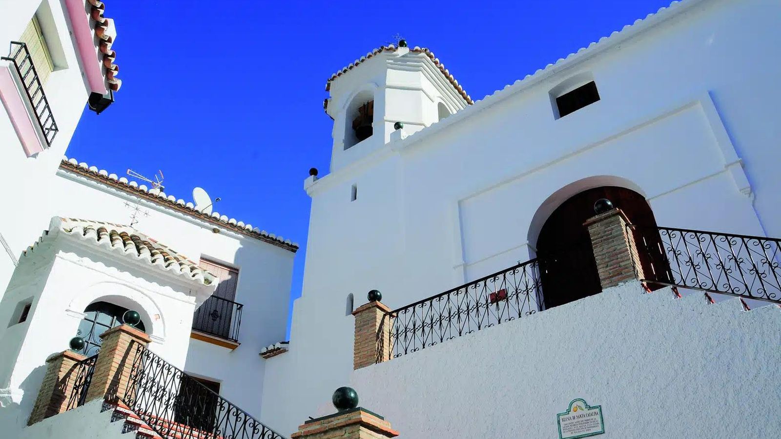 La Iglesia de Santa Catalina, en Sayalonga.
