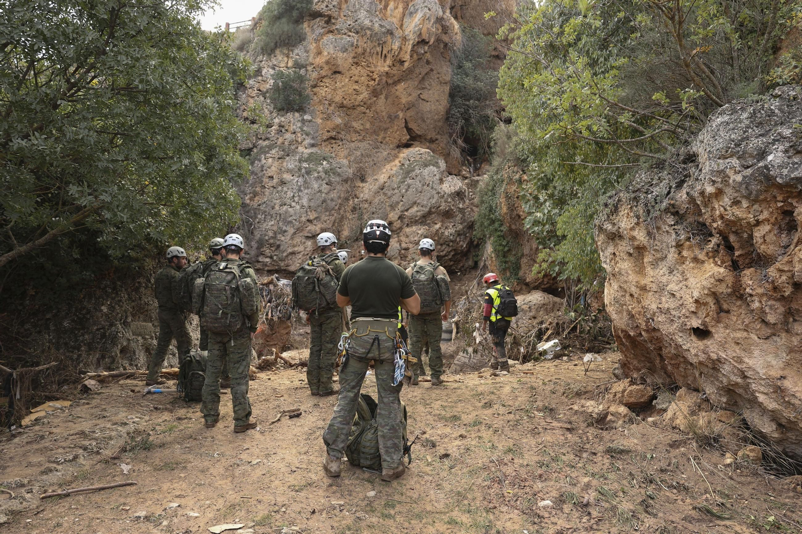 Las imágenes de los difíciles  trabajos de búsqueda de desaparecidos en Letur