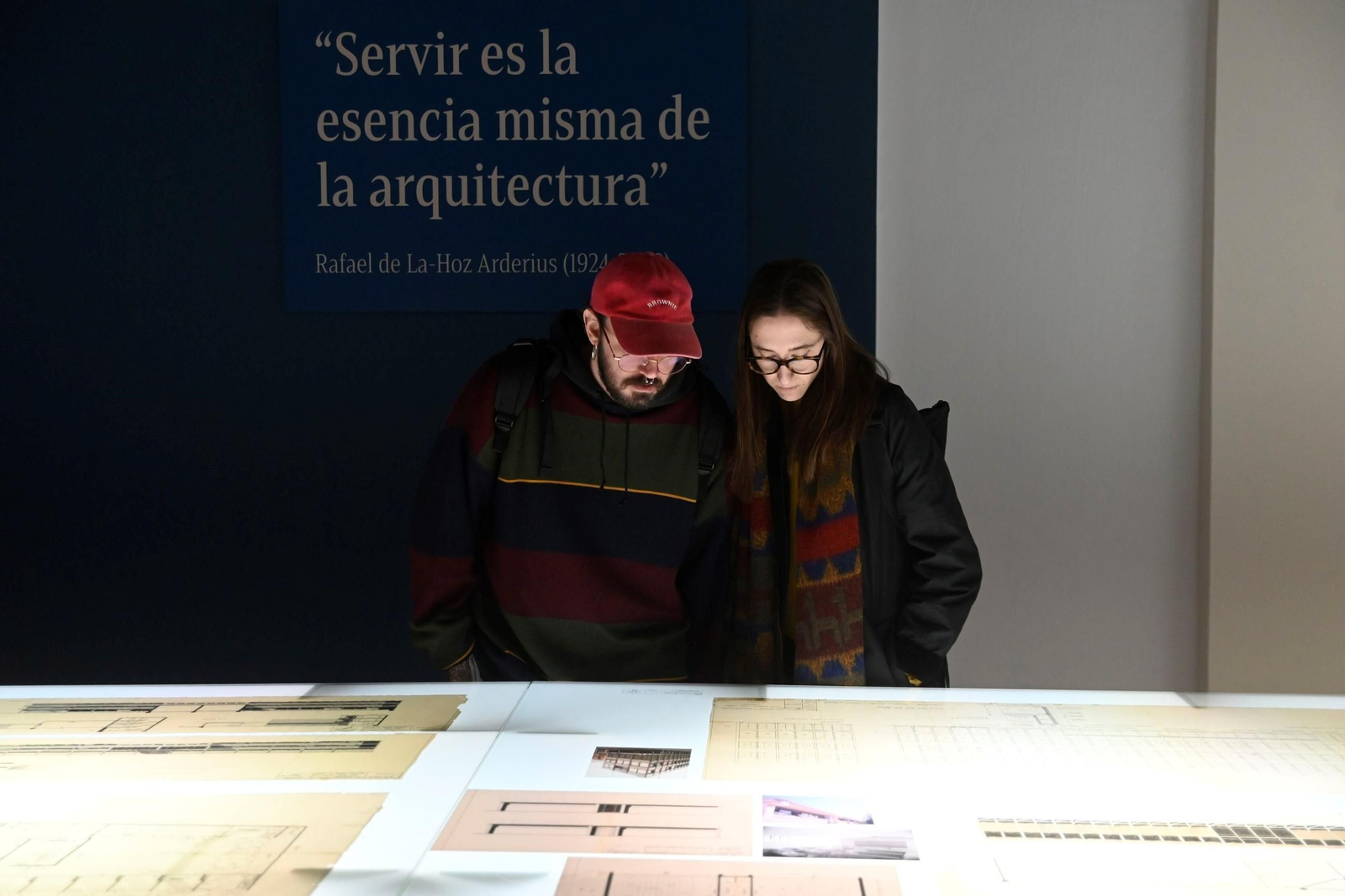 La exposición sobre la obra pública del arquitecto cordobés Rafael de La-Hoz, en imágenes