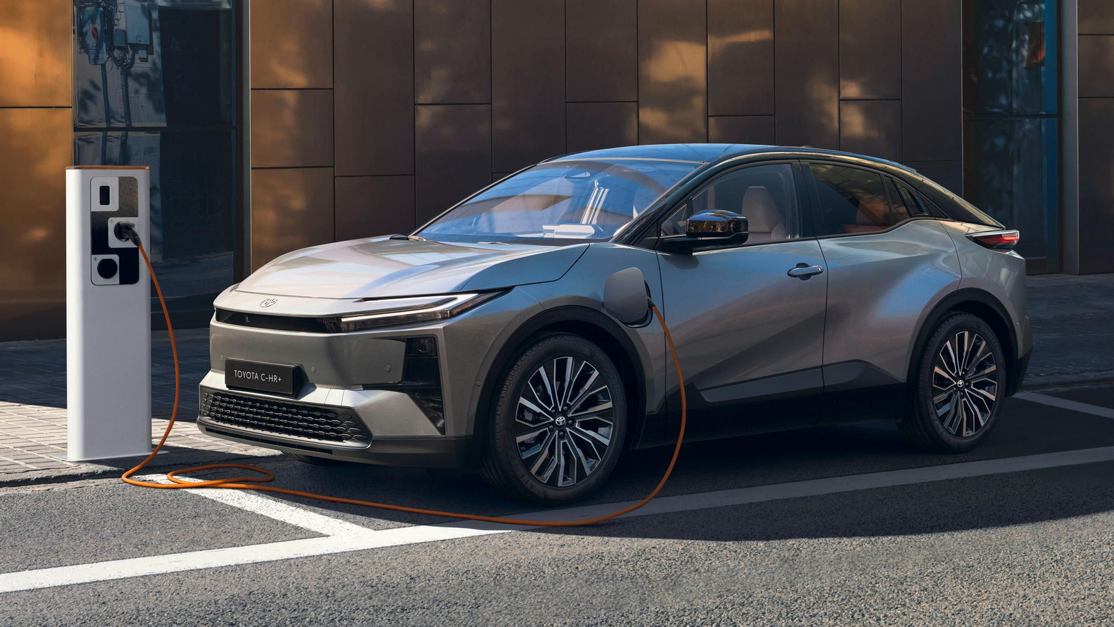 Toyota C-HR+ Electric, el primer C-HR eléctrico llega con hasta 609 km de autonomía Toyota C-HR+ Electric, el primer C-HR eléctrico llega con hasta 609 km de autonomía