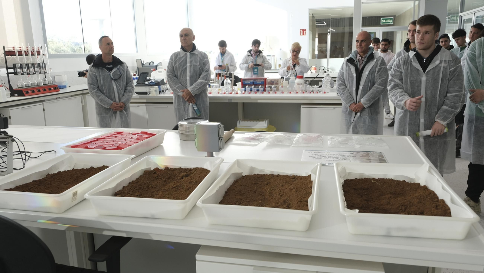 Jornada de puertas abiertas en la Estación Experimental Cajamar Las Palmerillas, en fotos