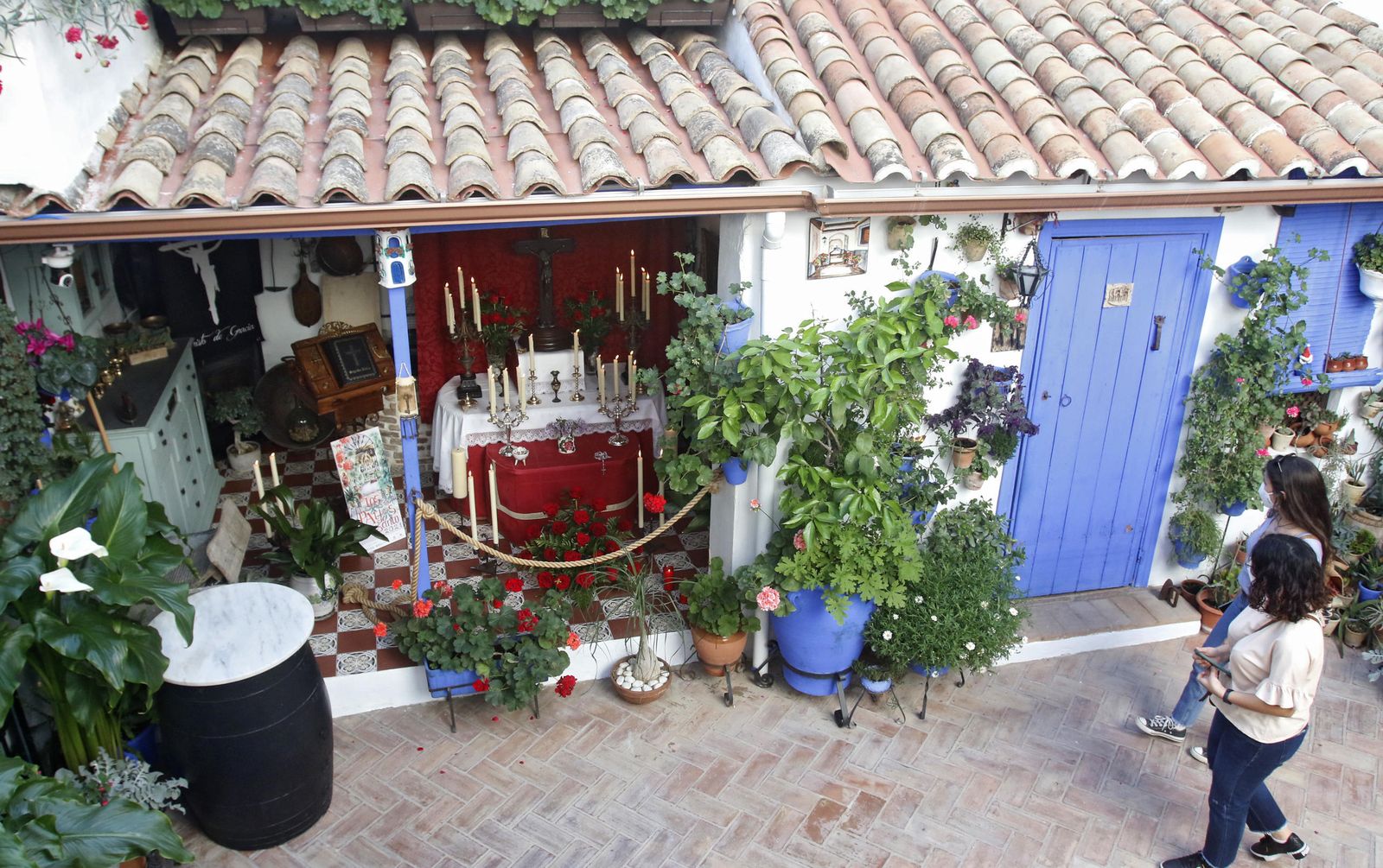 Patio de Guzmanas, 7.