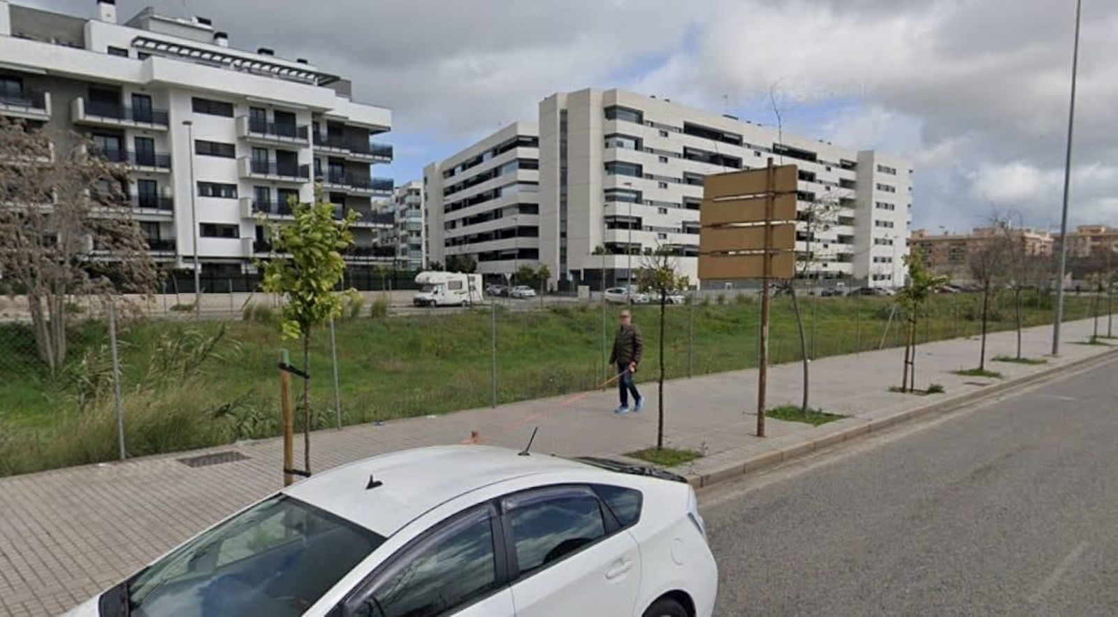 Parcela de la avenida de Manolete.