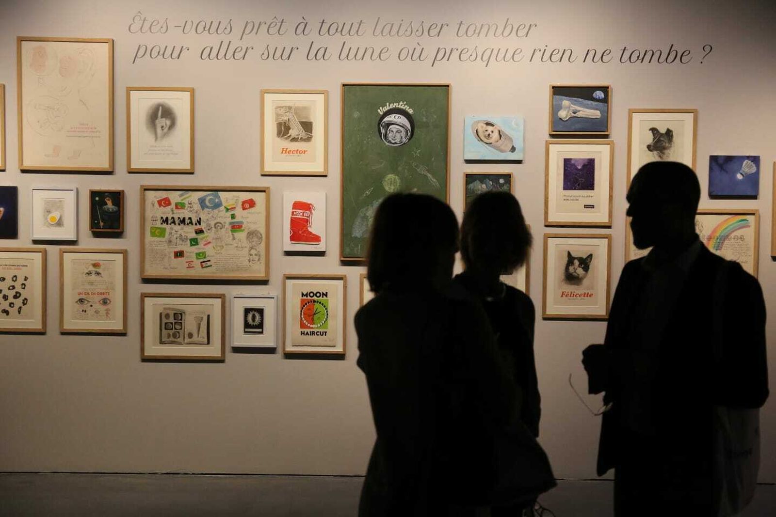 La exposición de la llegada del hombre a la Luna en el Pompidou de Málaga, en fotos