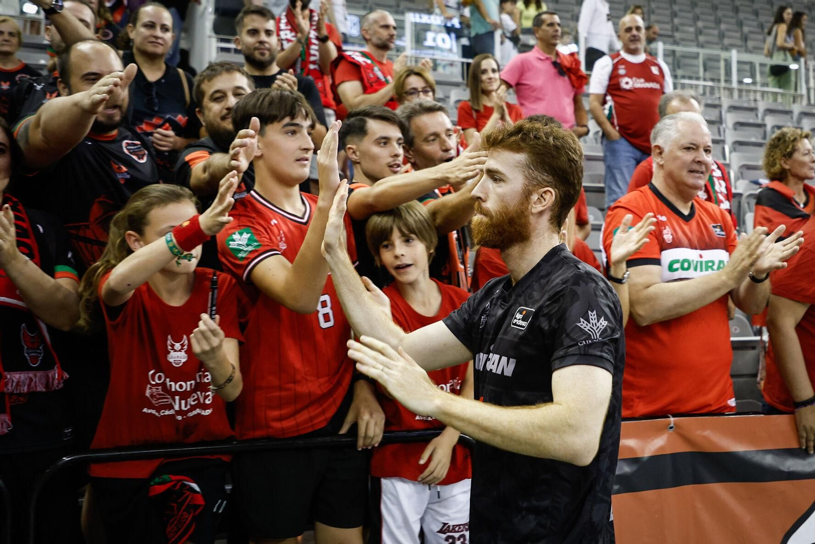 Las imágenes del partido entre el Covirán Granada y el UCAM Murcia