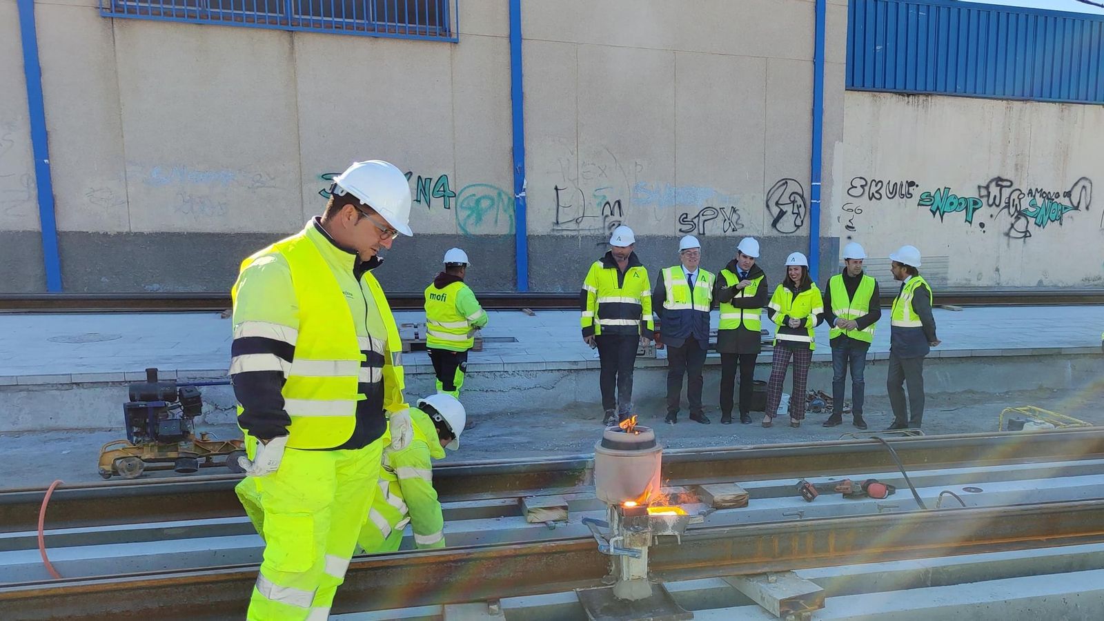 La consejera de Fomento, Rocío Díaz, supervisando la obra