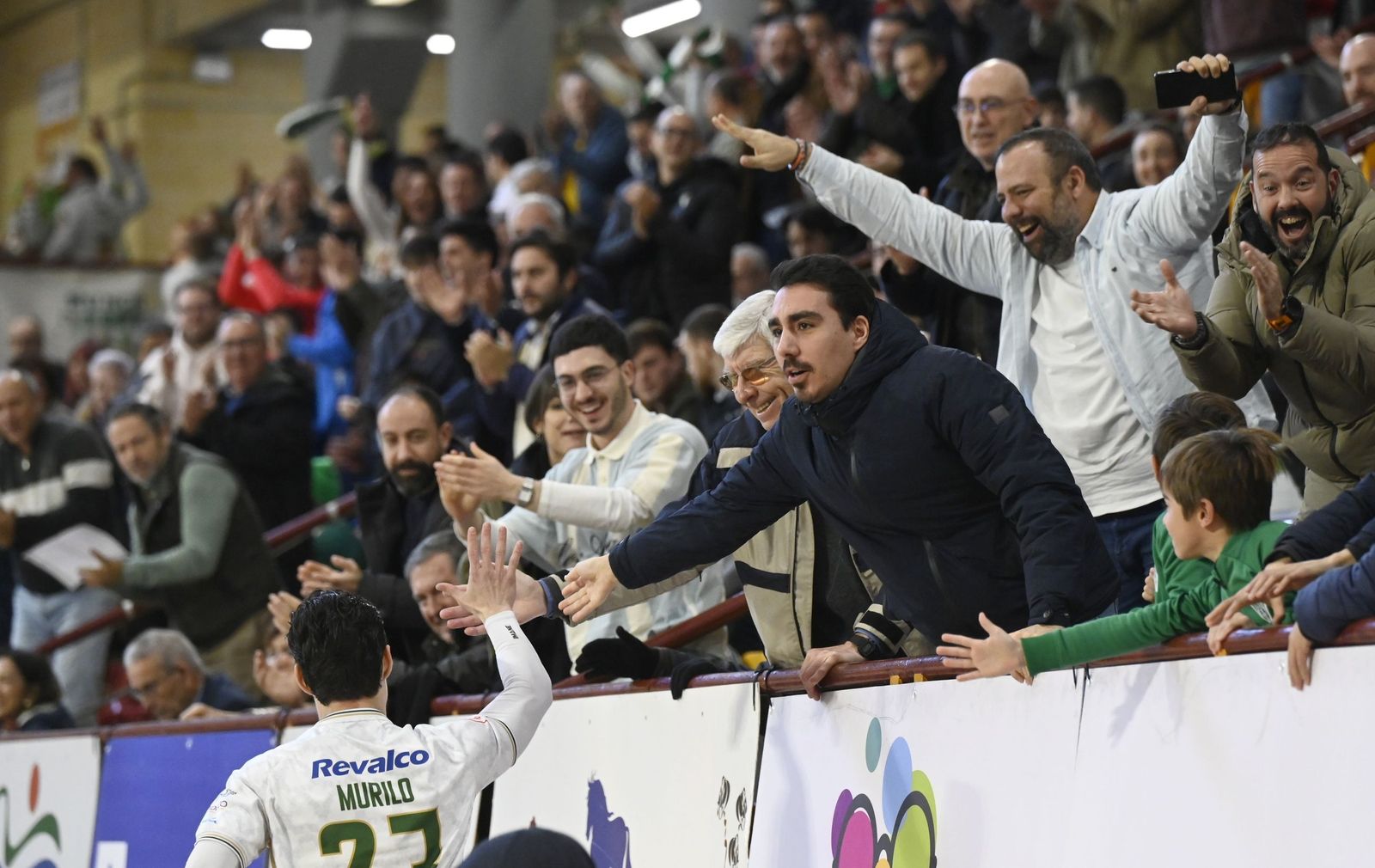 Las mejores fotos del ambiente en Vista Alegre para el Córdoba Patrimonio - Palma Futsal