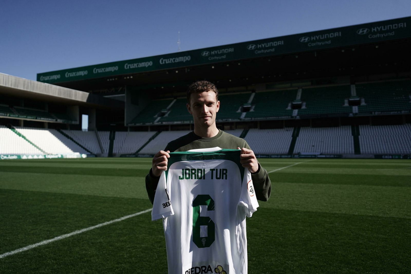Las fotos de la presentación de Piovaccari y Jordi Tur con el Córdoba CF