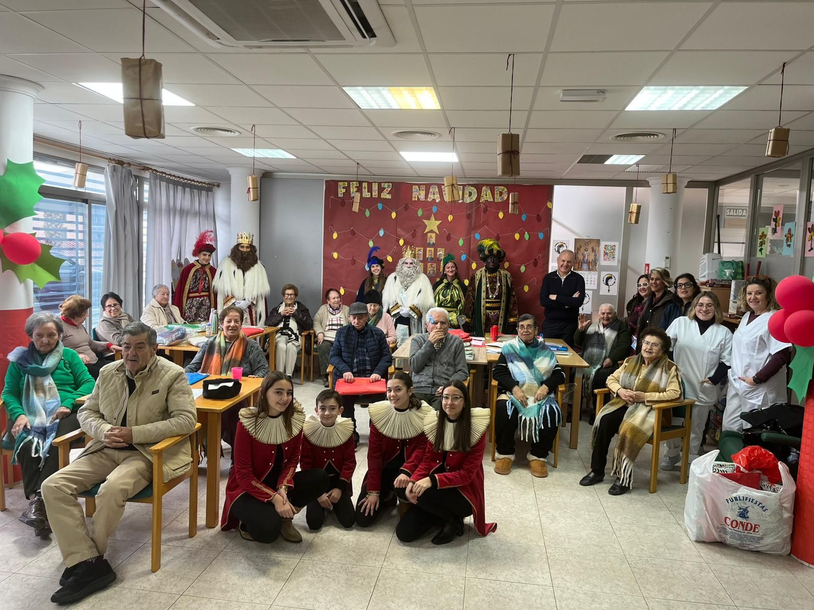 La mágica cabalgata de los Reyes Magos en Cuevas del Almanzora, en imágenes