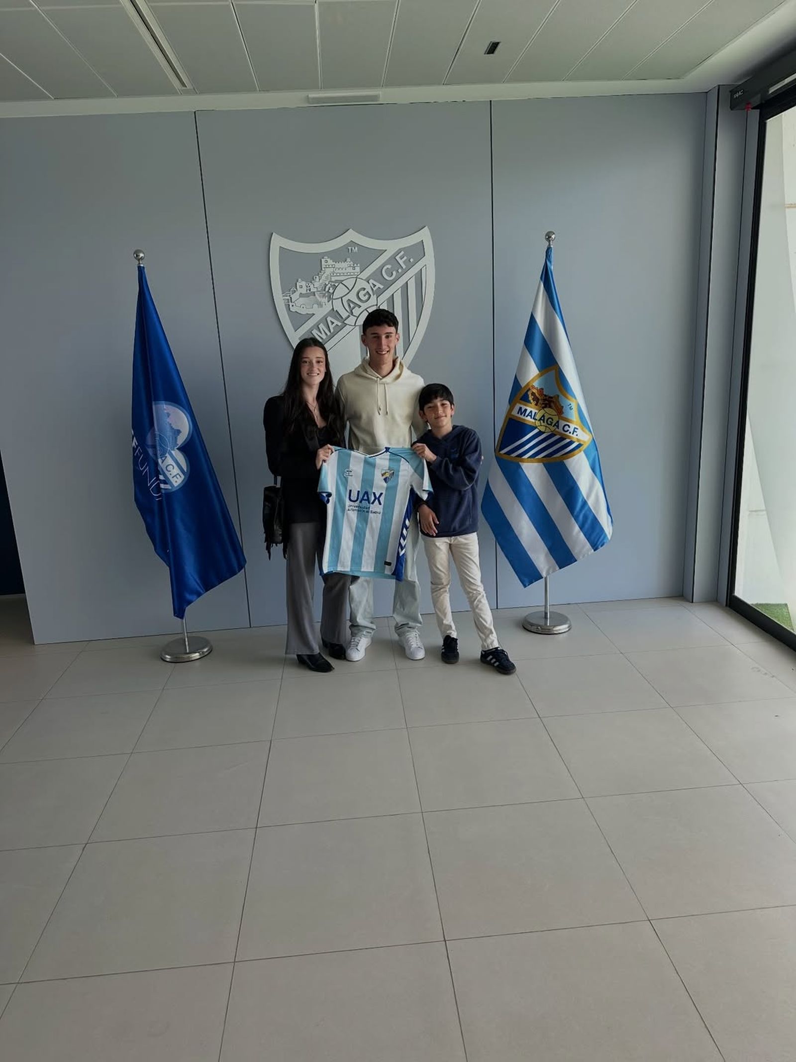 El Málaga CF renueva al canterano Cristian Cantero