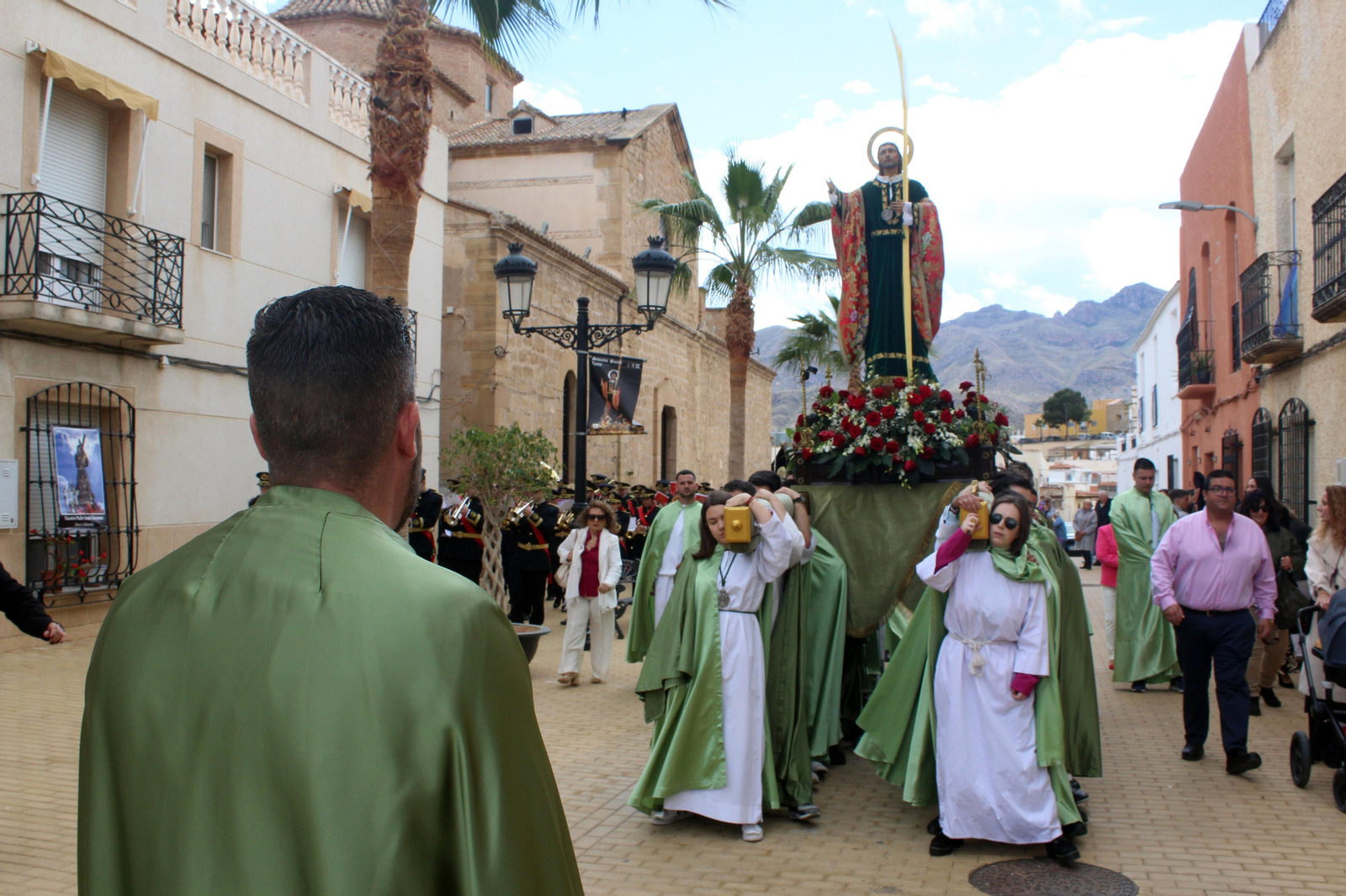 Las imágenes del Domingo de Resurrección en Turre: carreras de San Juan