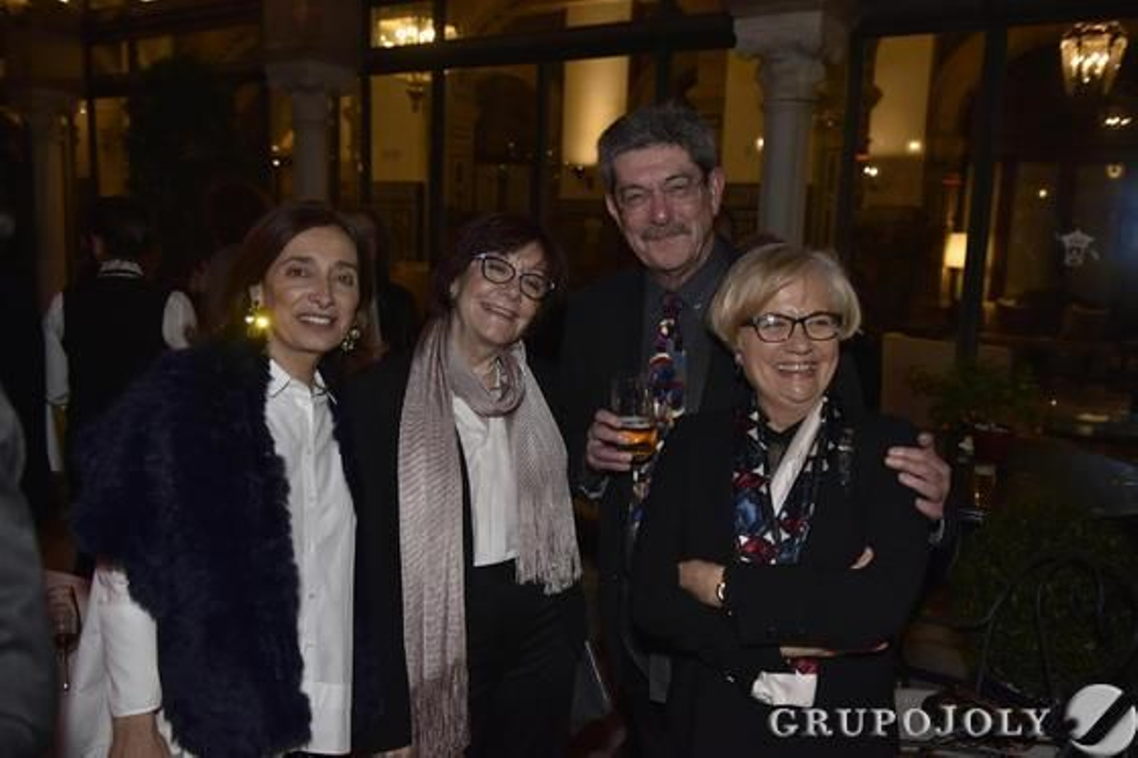 Pilar García, Concha Llano, Juan Bosco Díaz-Urmeneta y Micaela Caro.
