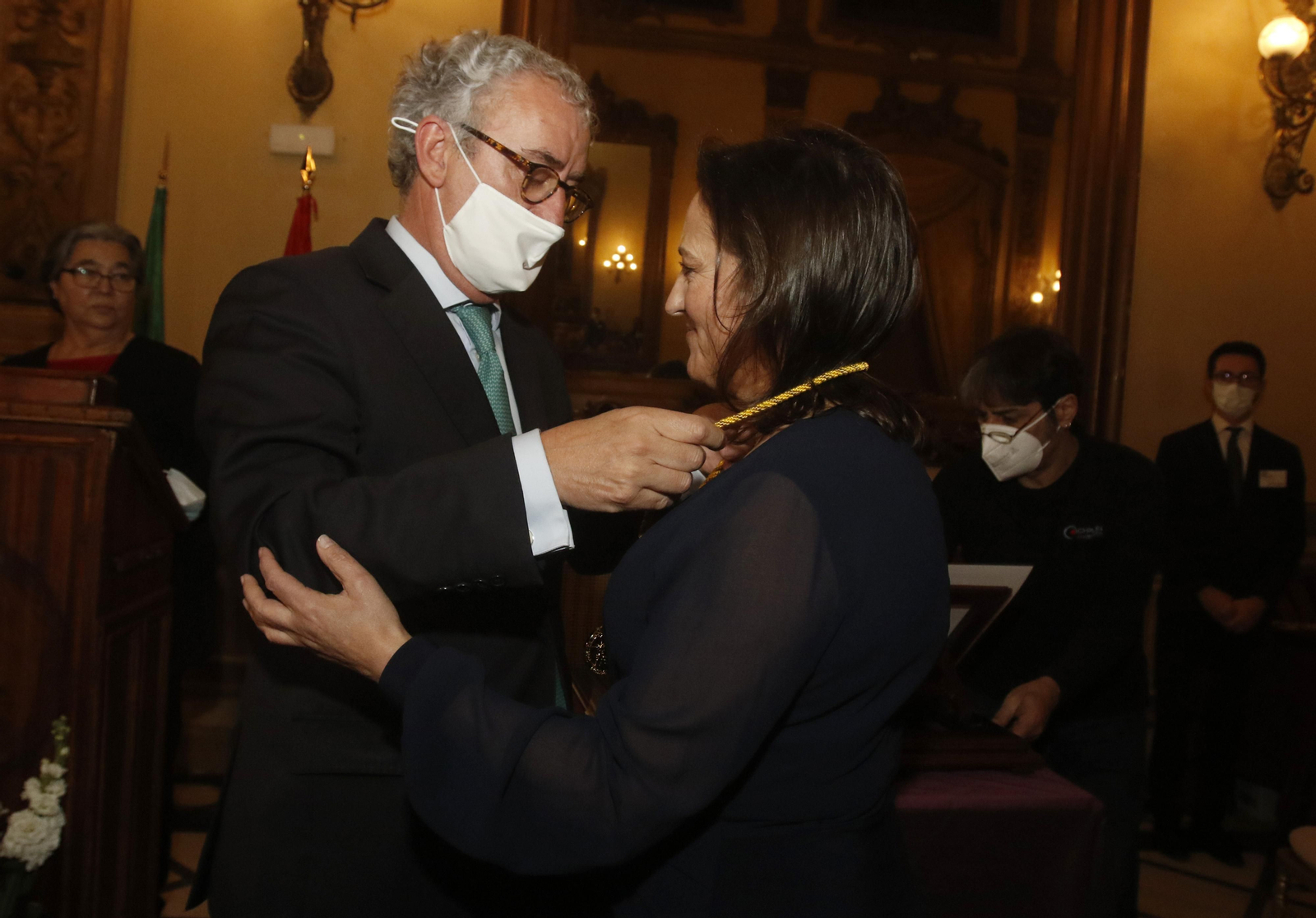 La toma de posesión de Carmen Arias como presidenta del Colegio de Médicos, en fotografías.