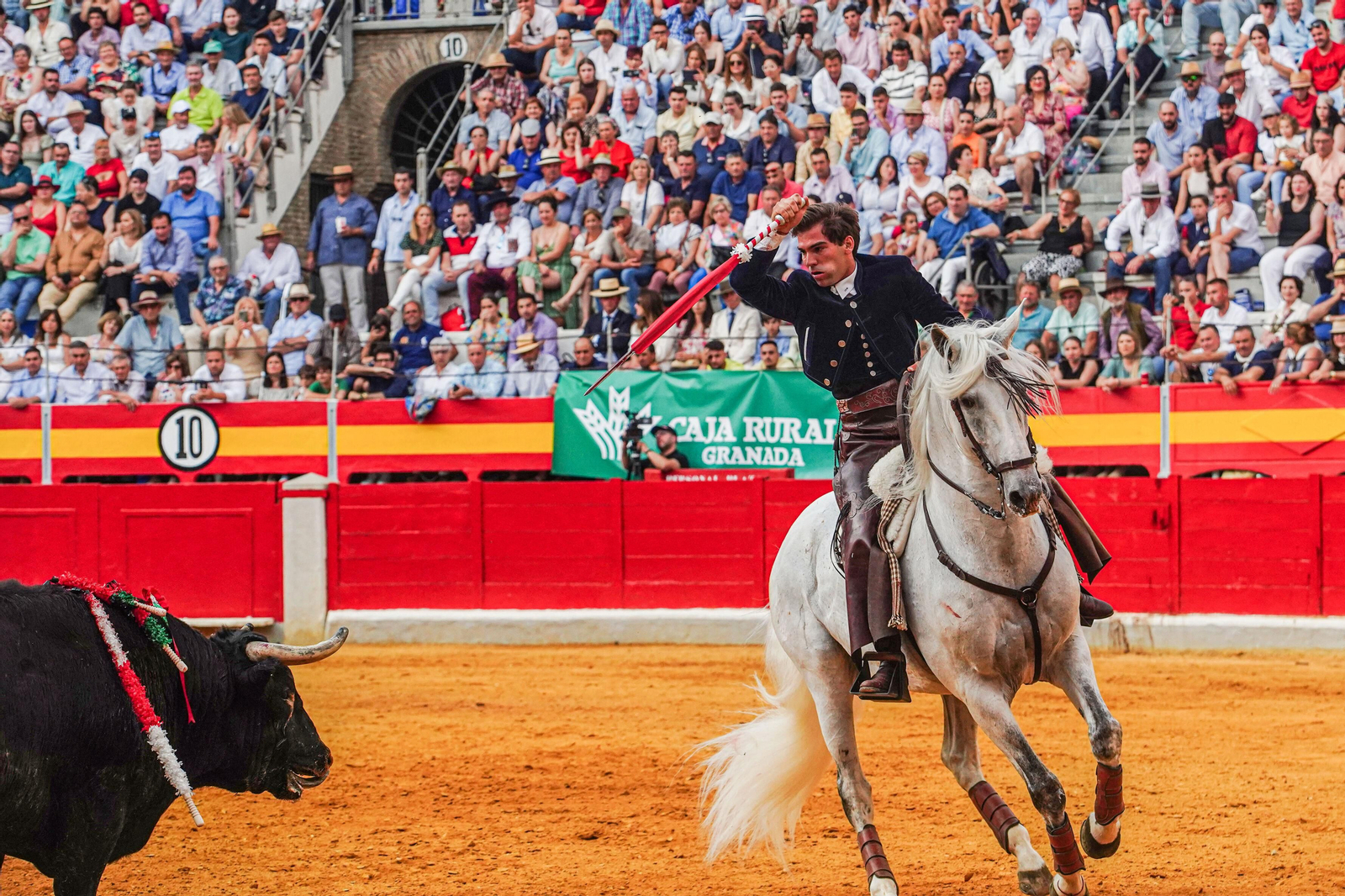 Una gran tarde de rejoneo, en imágenes