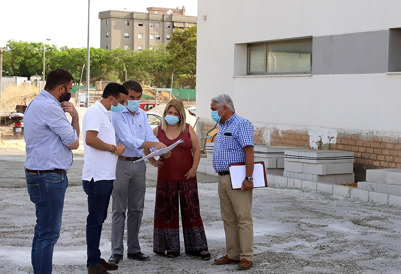 La alcaldesa durante una visita a la nueva jefatura de Policía Local.