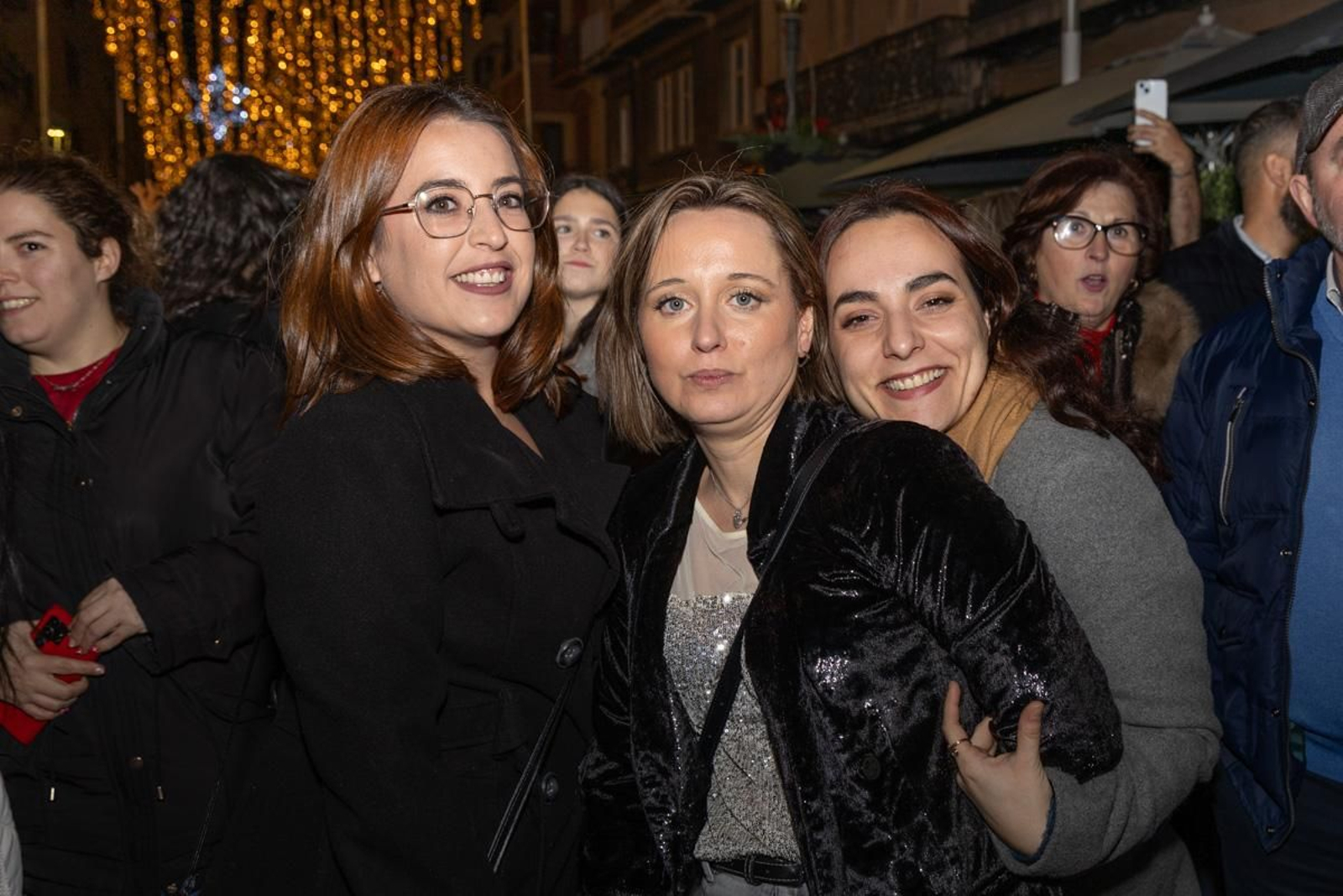 Zambomba de la Hermandad de la Buena Muerte y actuación de Maria Soledad