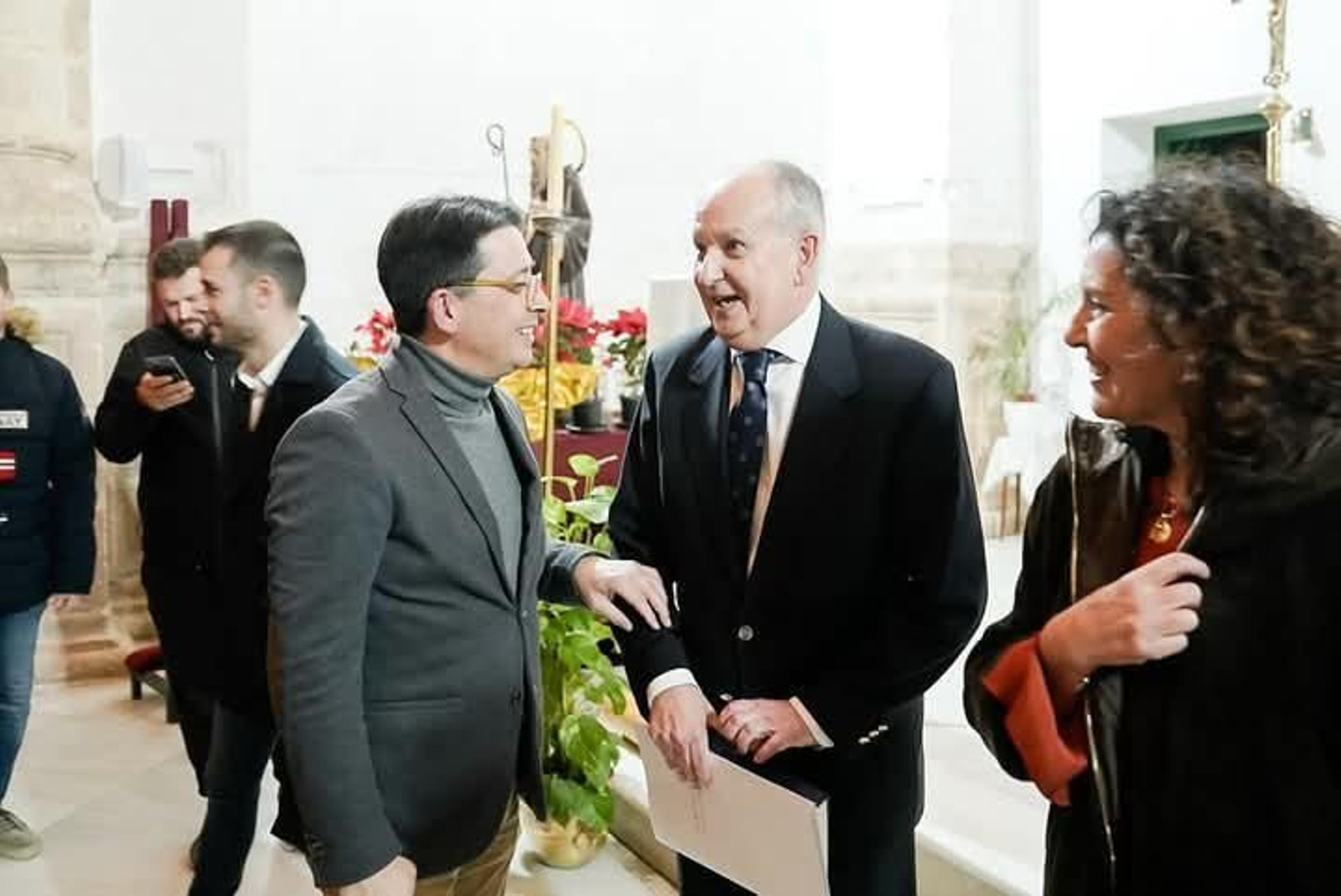 Pregón de Luis Columna a San Antón, en imágenes