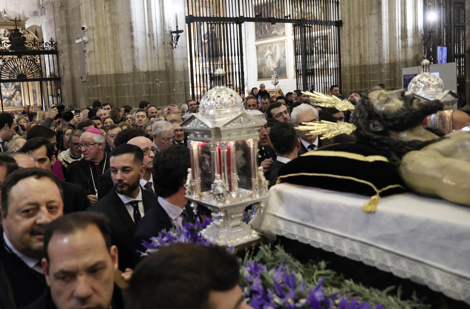 Las imágenes del Vía crucis de las Hermandades