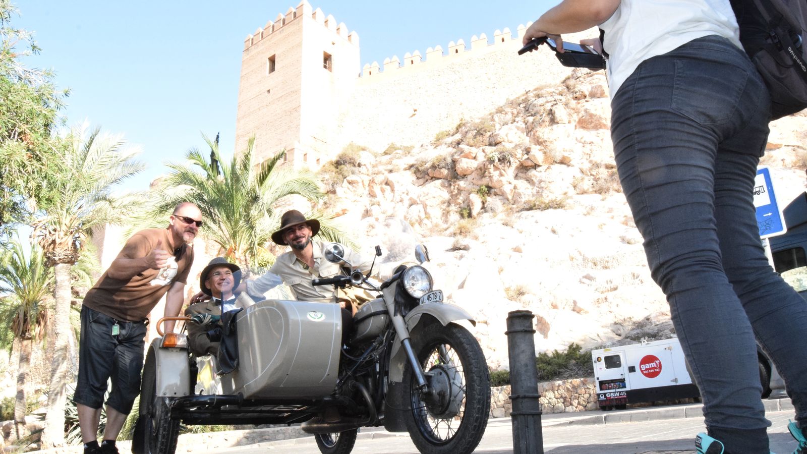 A los pies de La Alcazaba.