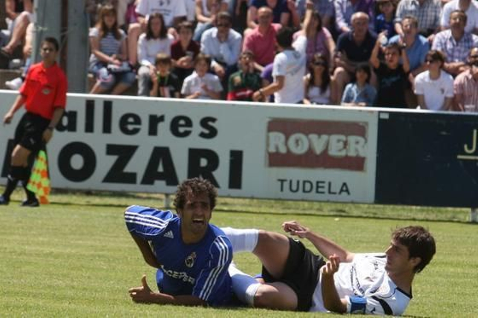 La Balona sufre una derrota que no merece en Tudela, pero dejó la sensación de que puede remontar el 1-0 en el partido de vuelta./Paco Guerrero

Foto: Paco Guerrero