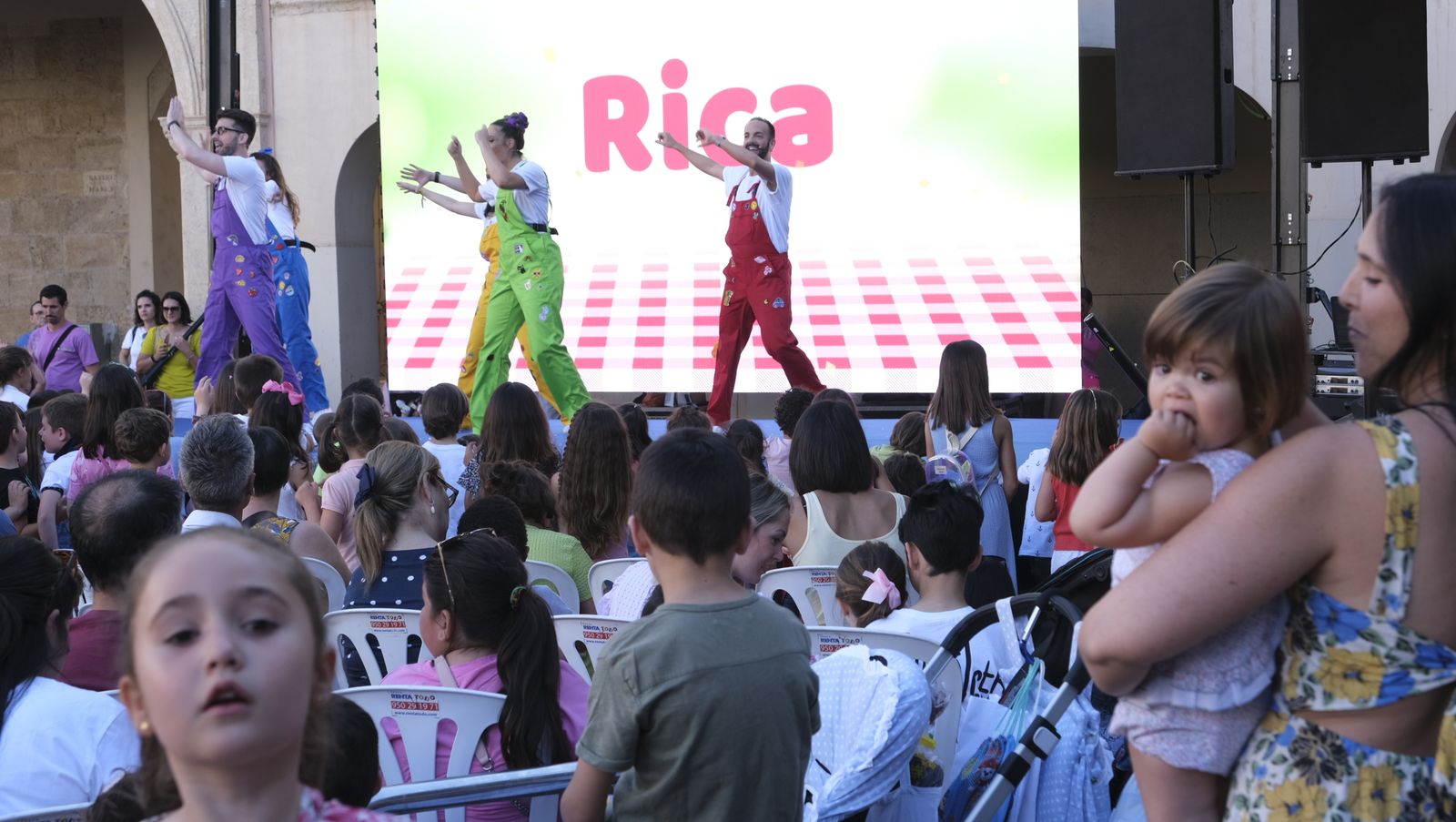 Imágenes de la Noche en Blanco de Almería