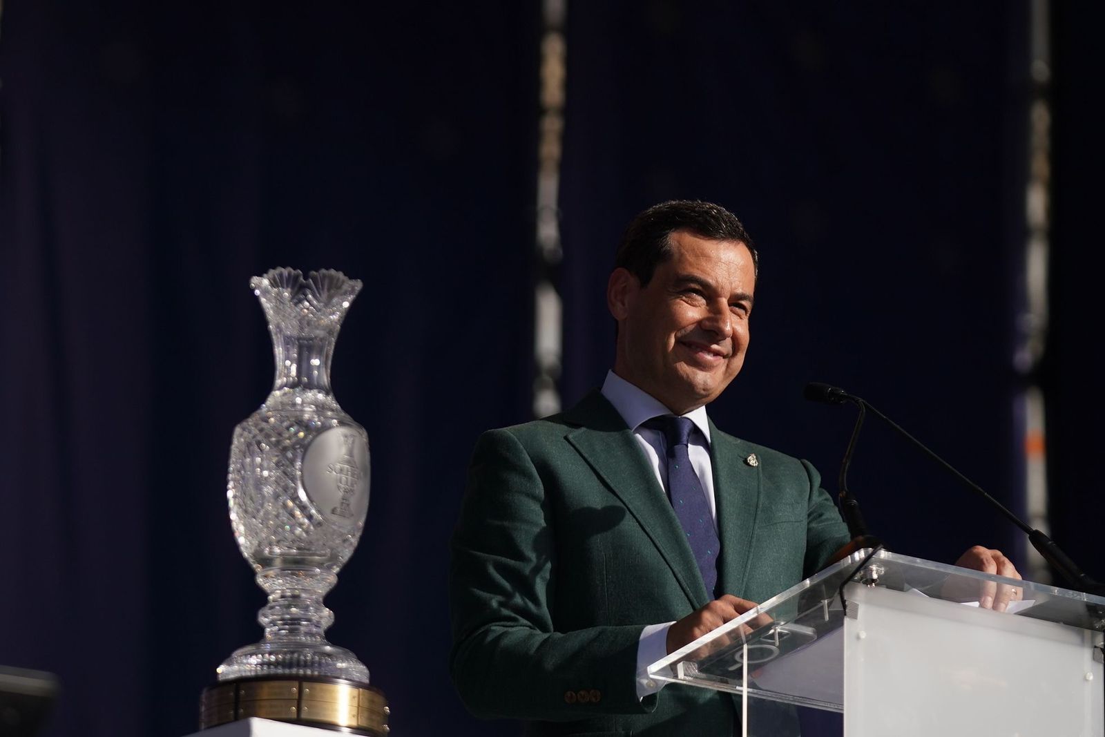 Juanma Moreno, en la inauguración de la Solheim Cup