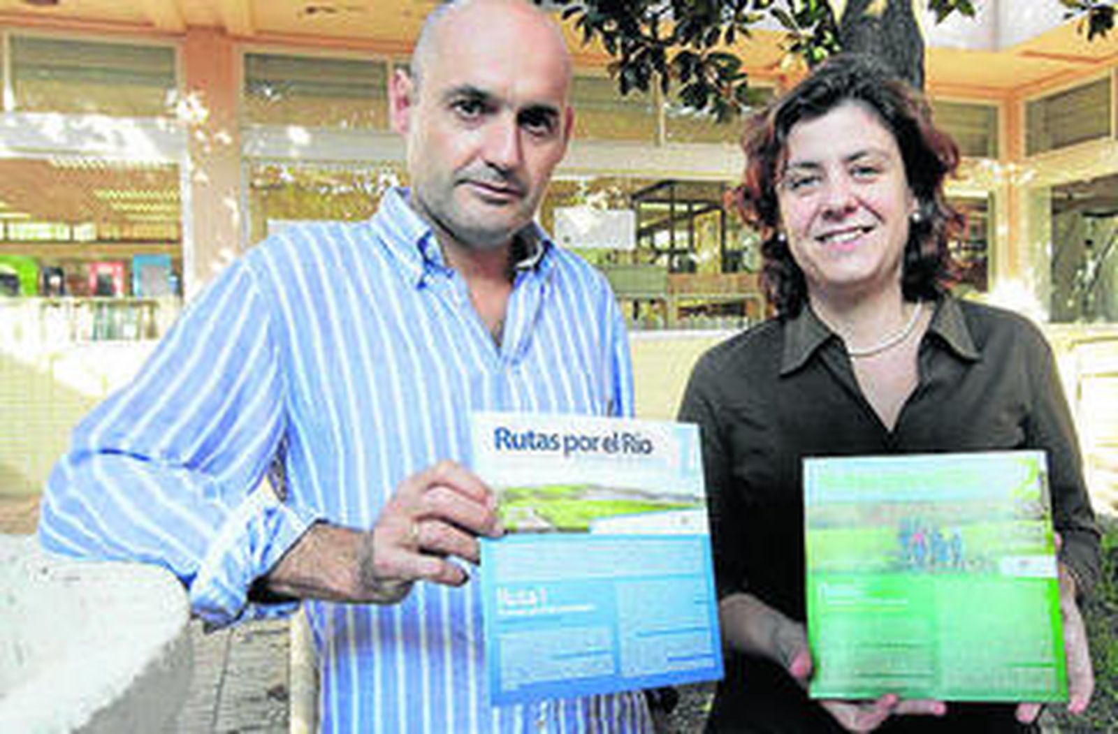 Una guía enseña dos itinerarios para recorrer el río Guadalquivir