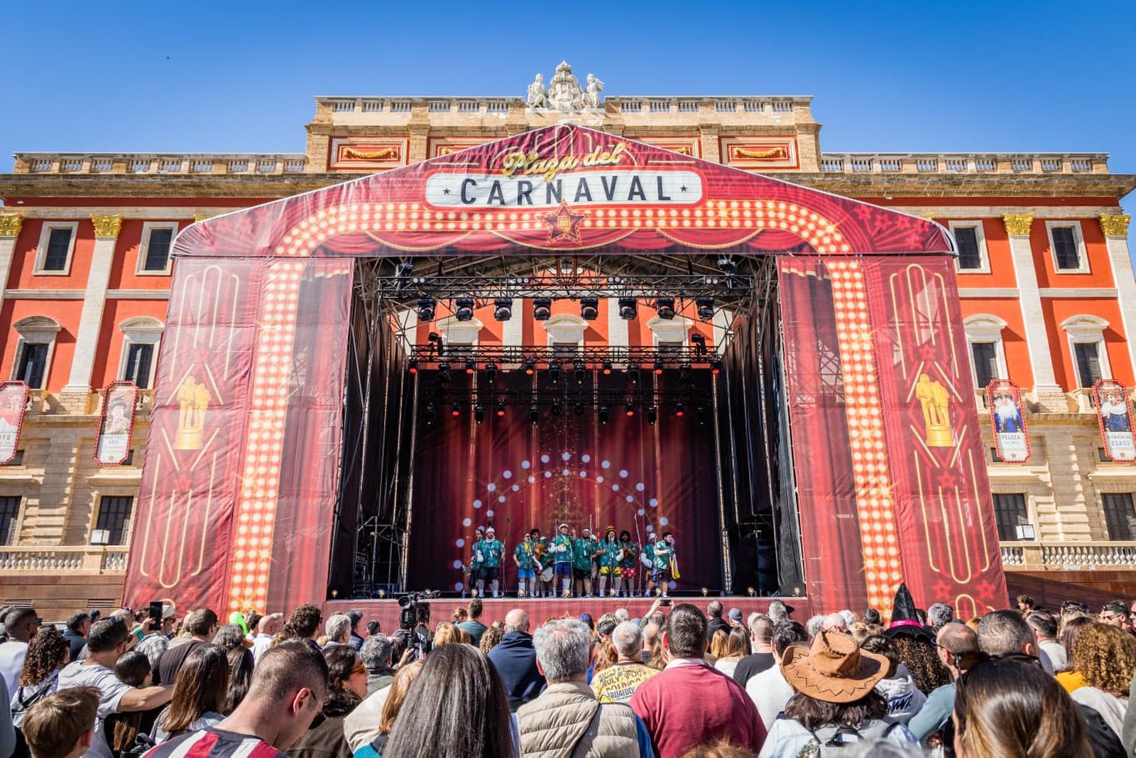 Las imágenes del sábado de Carnaval en San Fernando