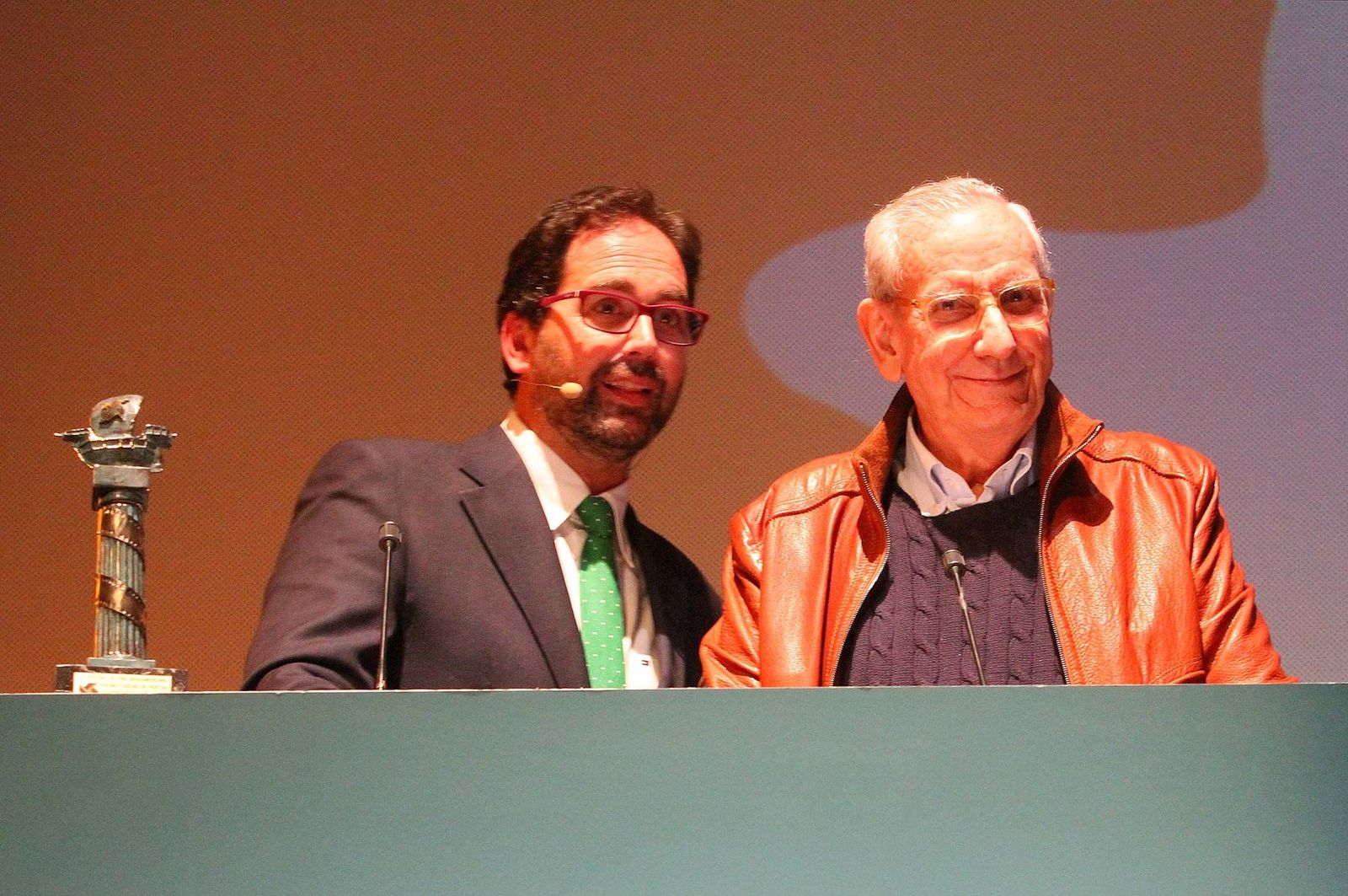 Imágenes de la entrega del premio Ciudad de Huelva a Darío Grandinetti.