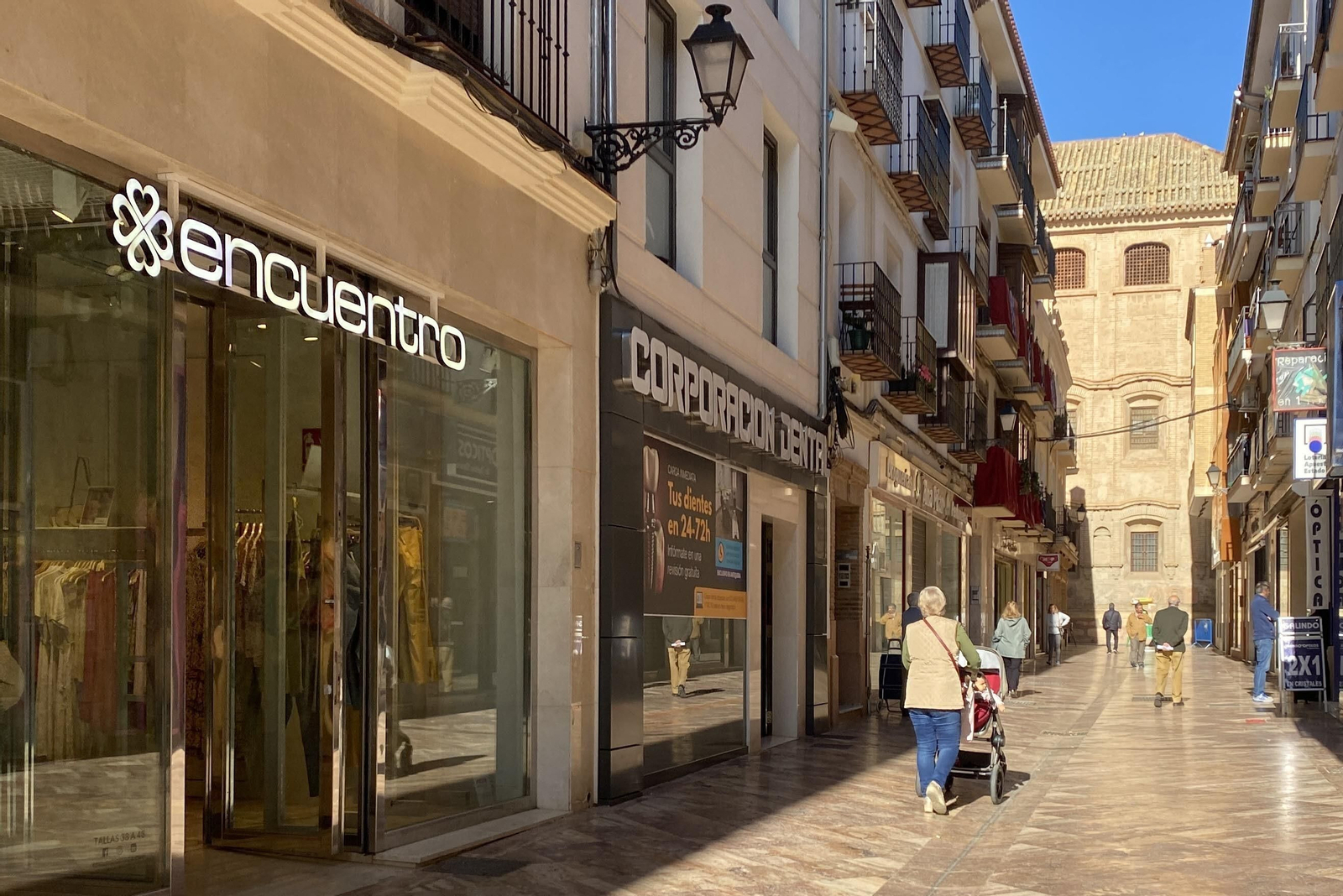 Comercios de la calle Duranes de Antequera.