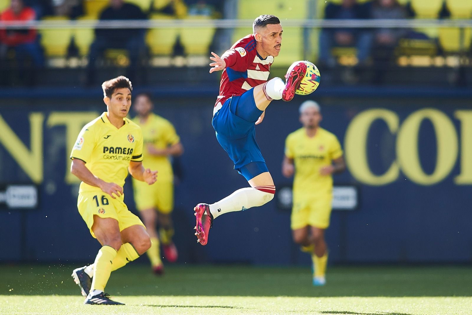 Las mejores imágenes del Villarreal B-Granada CF