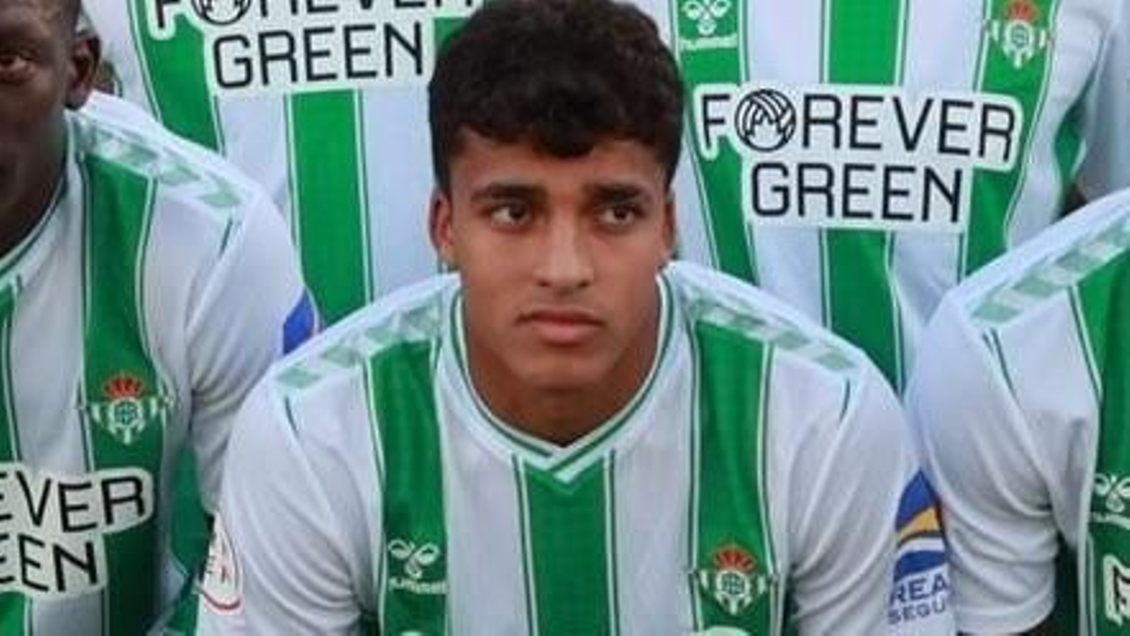 Omar, durante un partido de prueba con el Betis Deportivo ante el Xerez CD