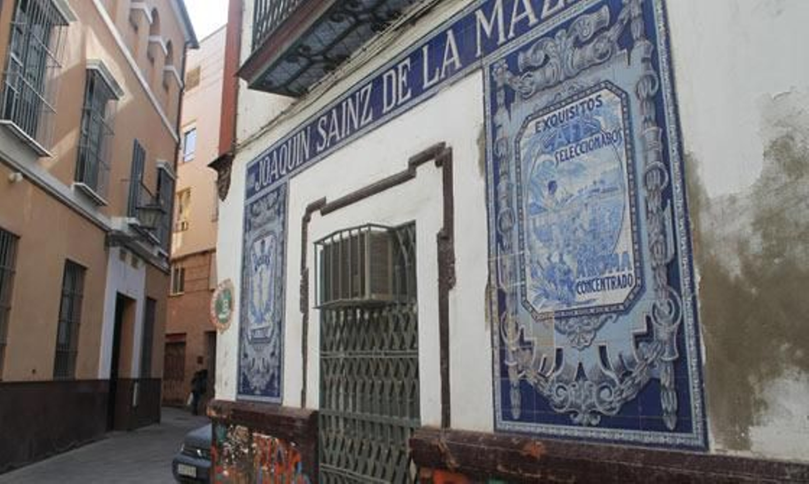 C/ Buiza y Mensaque, 1. Rótulo comercial realizado porMensaque y Rodríguez para la empresa cafetera.

Foto: Juan Carlos Vázquez