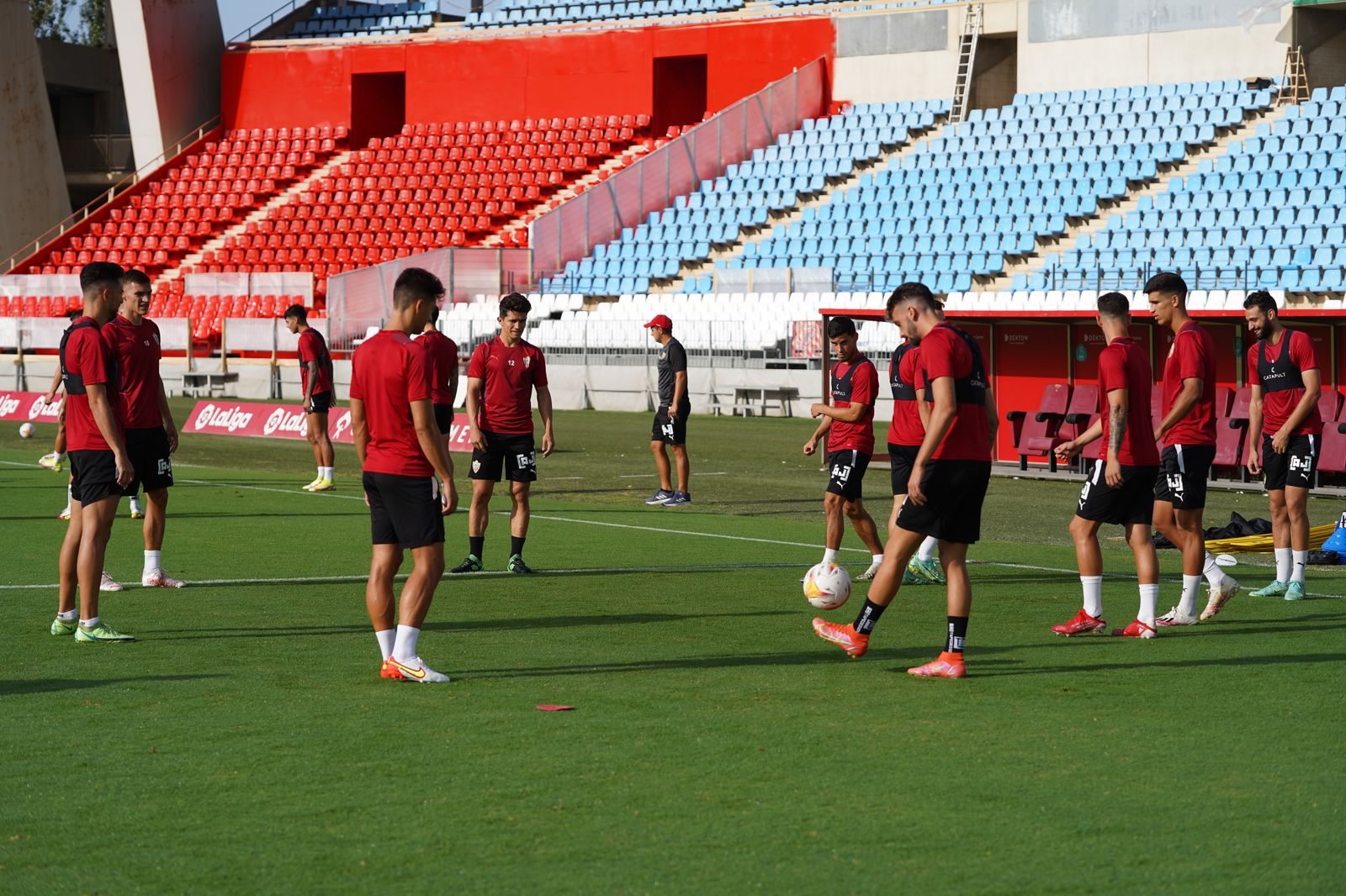 Fotogalería del entrenamiento de la UDA, viernes 27 de agosto