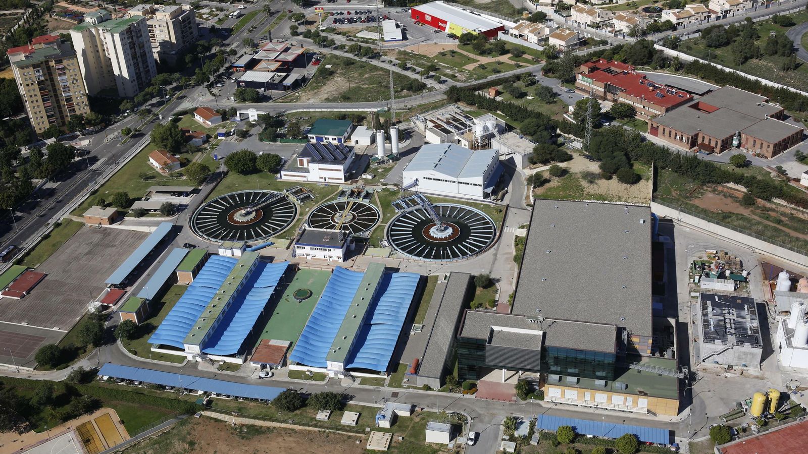 Vista de la desalobradora de El Atabal, en Málaga.