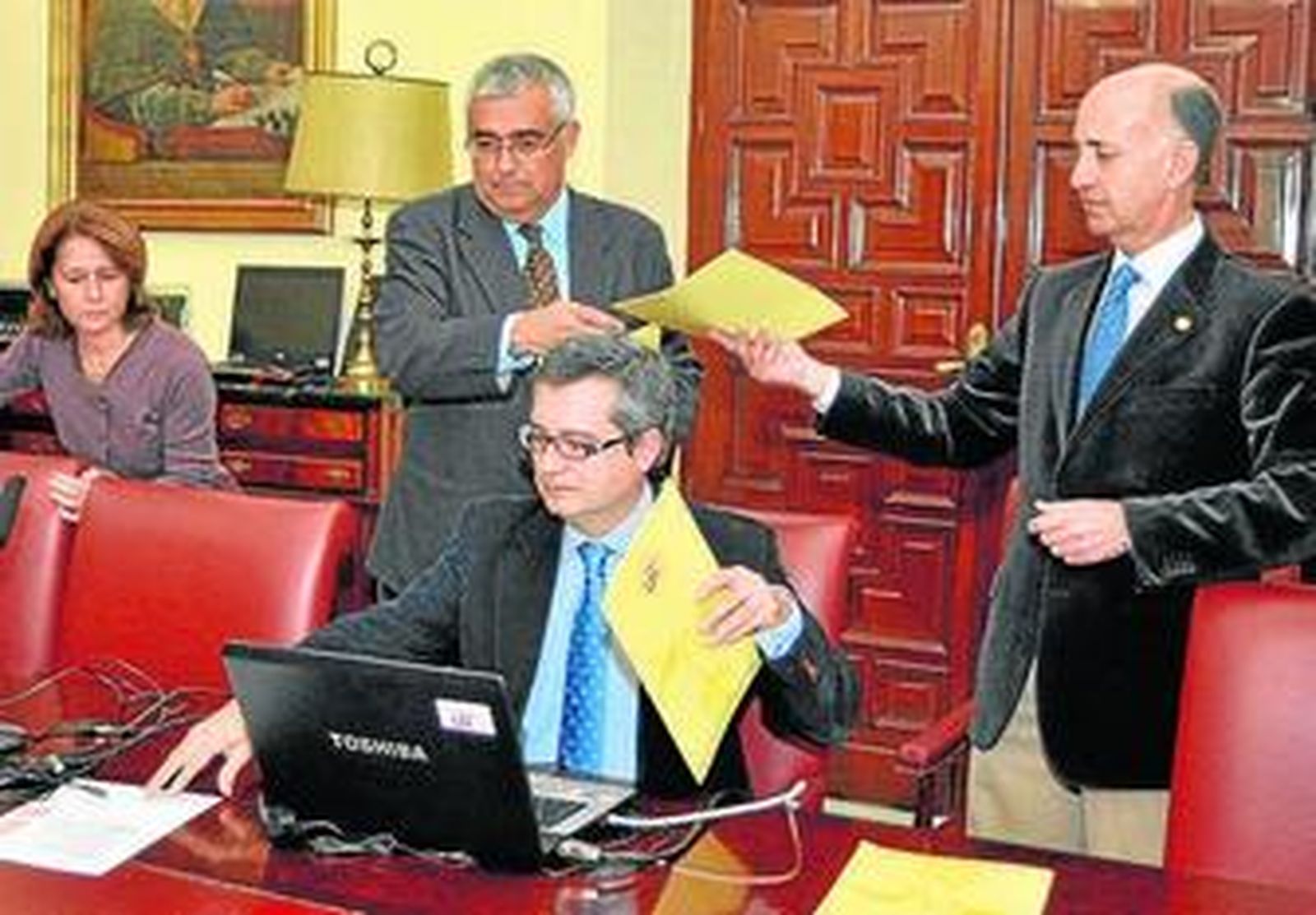 Teresa García, Antonio Ramírez de Arellano, Carlos León y José Álvarez.