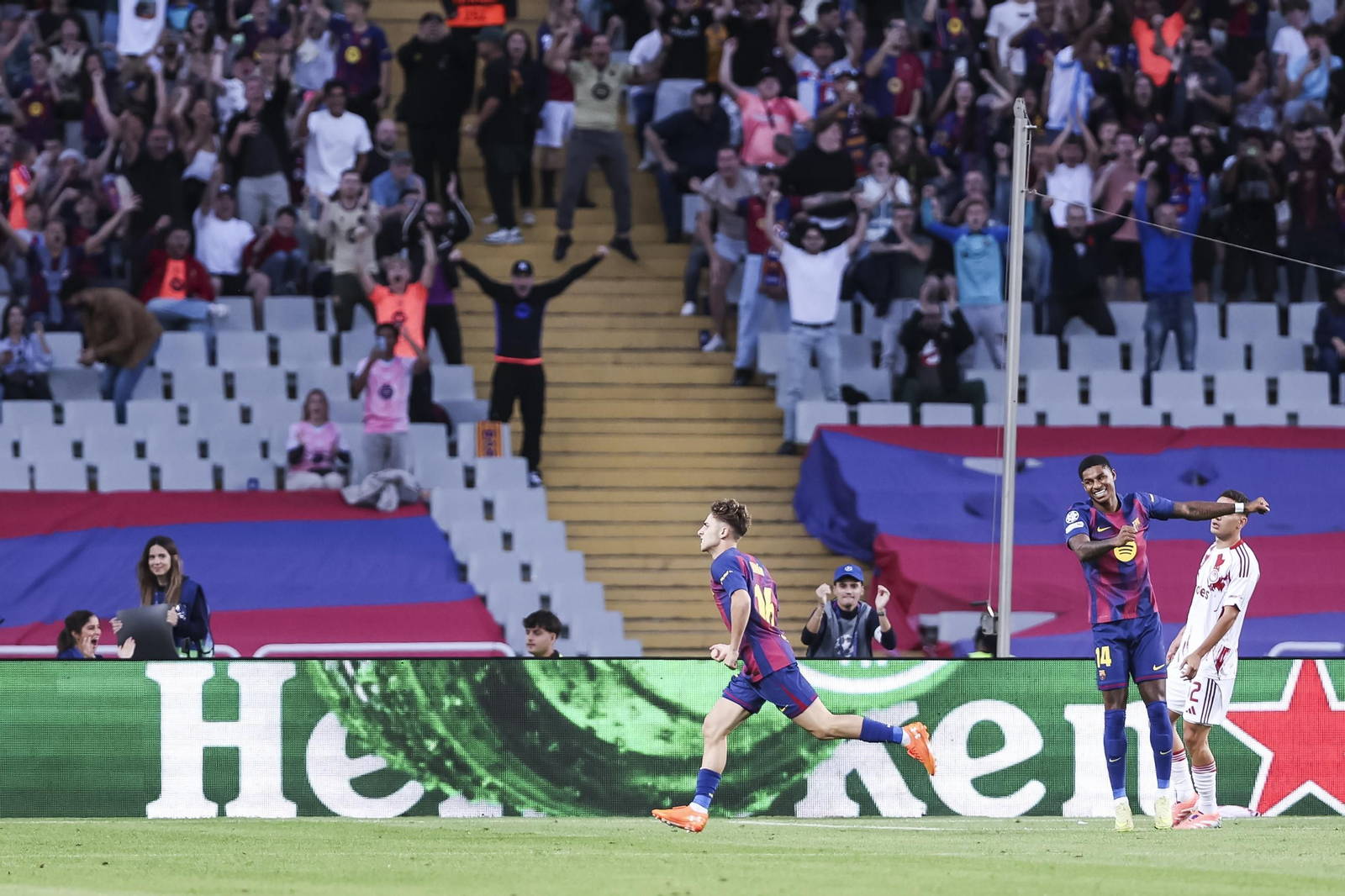 Las fotos del Barcelona-Olympiacos