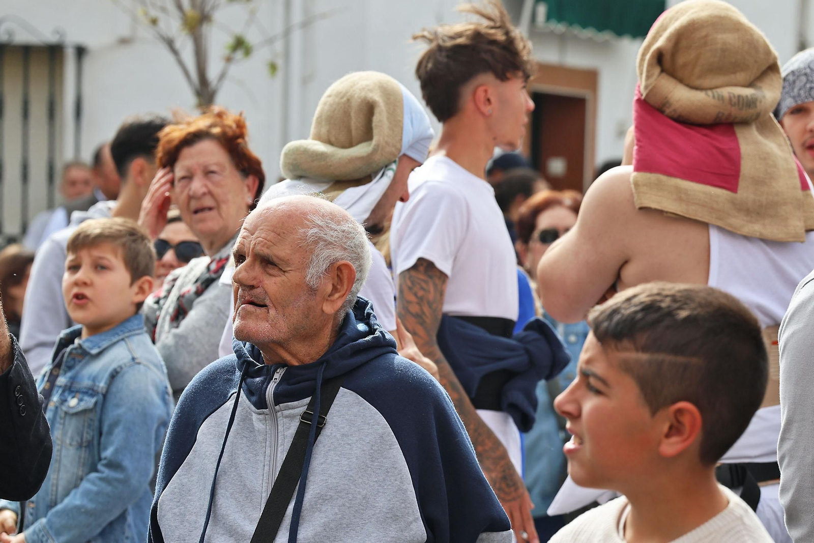 Imágenes de El Resucitado por el barrio de La Hispanidad