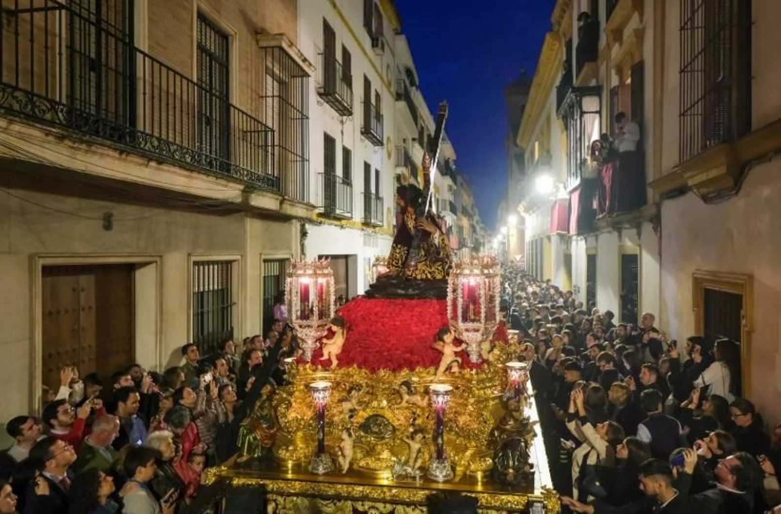 El cortejo discurrirá sin público desde el Salvador hasta San Andrés