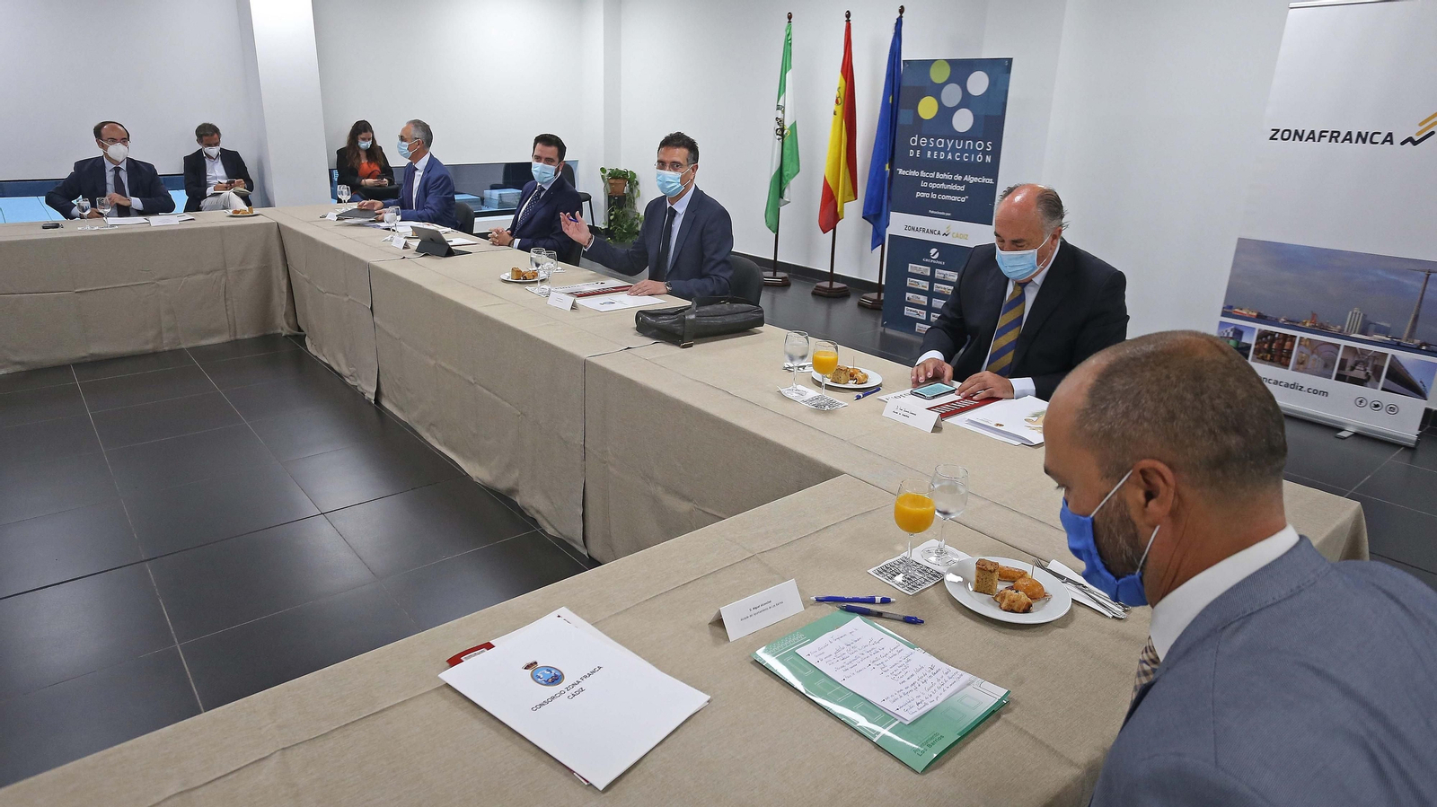 Fotos del Desayuno de redacción de Europa Sur: "Recinto fiscal Bahía de Algeciras, la oportunidad de la comarca"