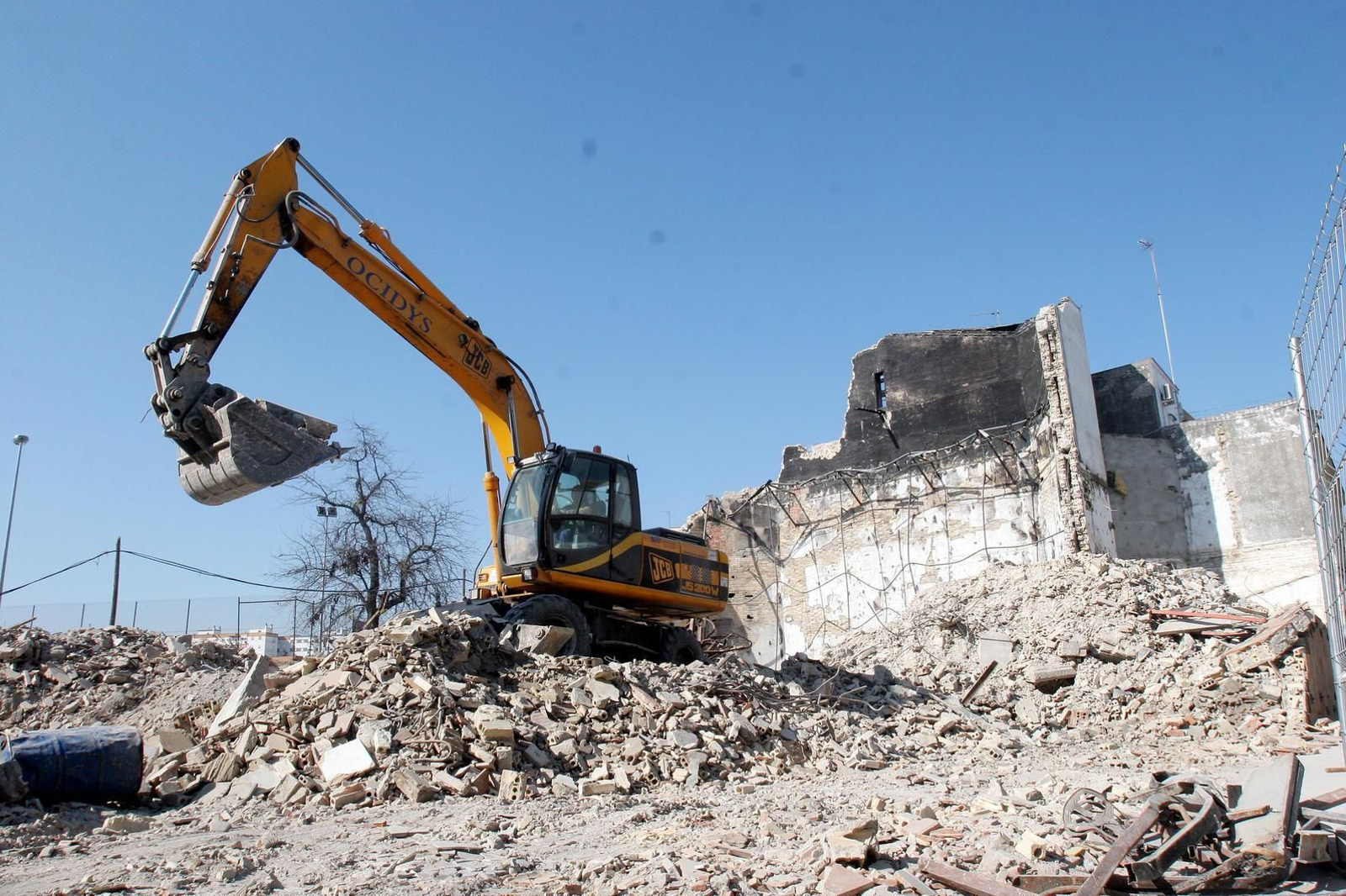Demolición del cine Lealas