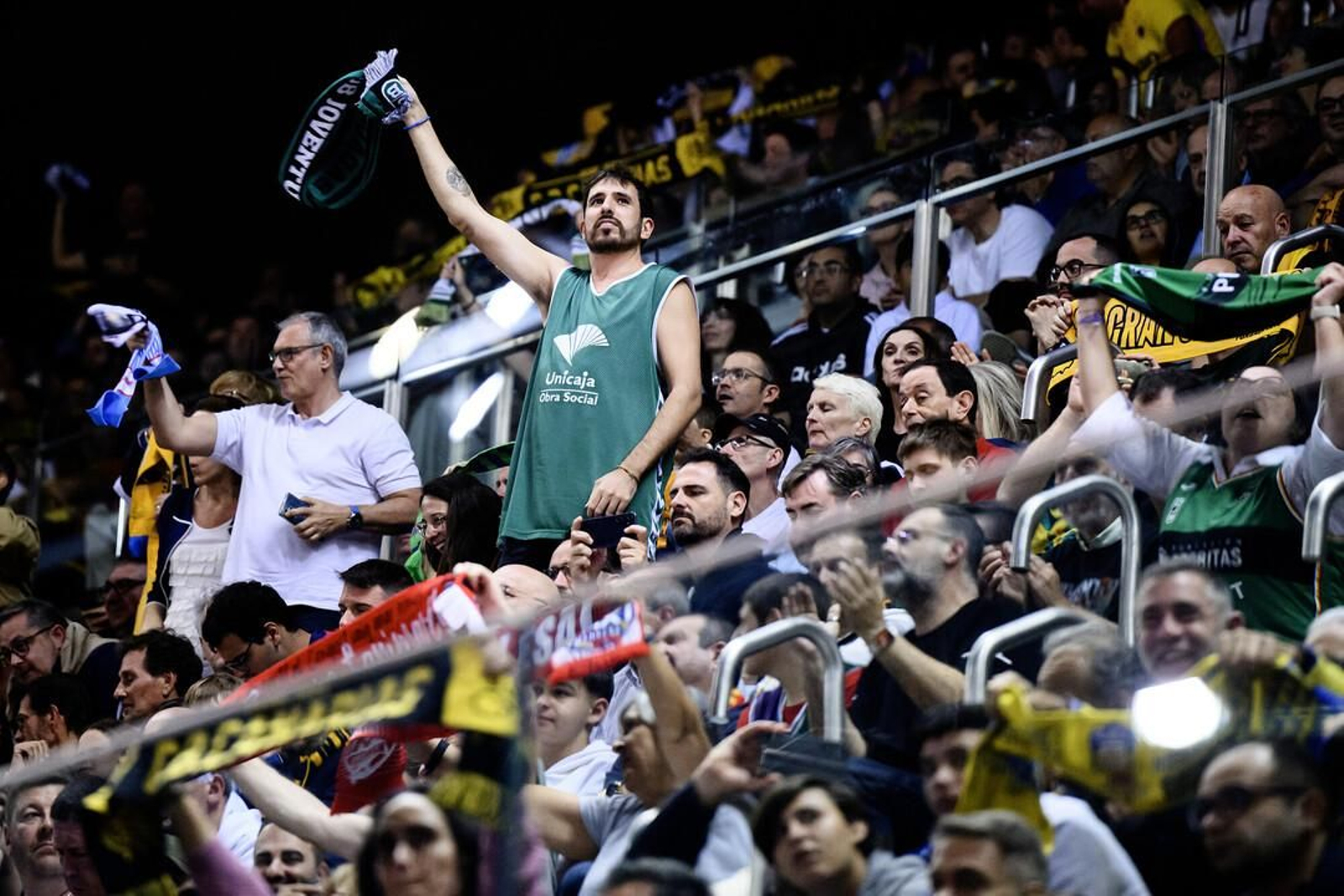 El Unicaja, campeón de Copa: Todas las imágenes del partido, la fiesta y la llegada a Málaga