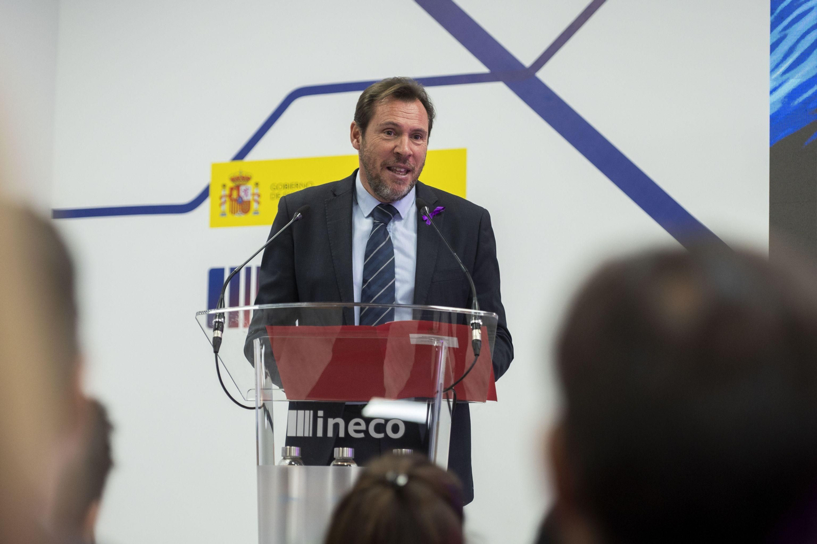 El ministro de Transportes y Movilidad Sostenible, Óscar  Puente.